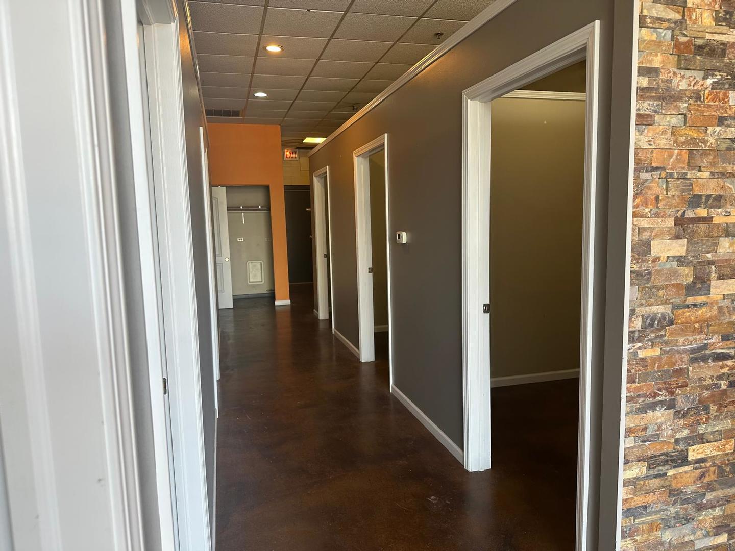 6006 S CASS Avenue #A, Westmont, IL 60559