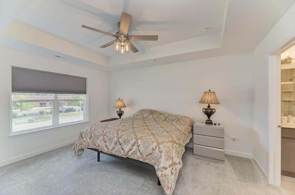 257 N MASTERS Drive, Addison, IL 60101