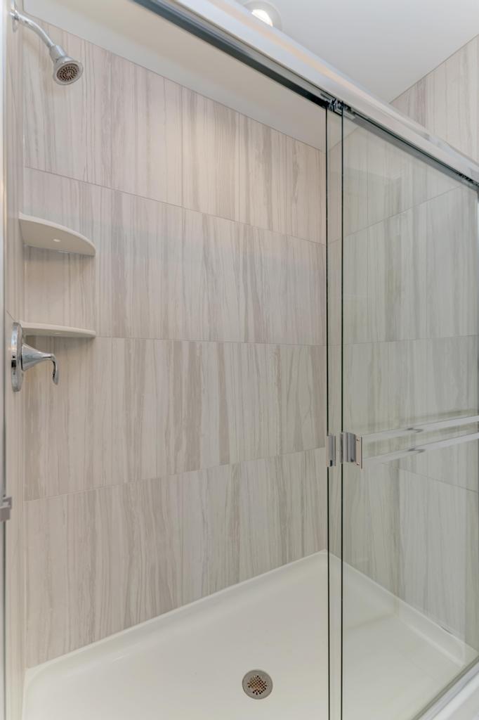 257 N MASTERS Drive, Addison, IL 60101