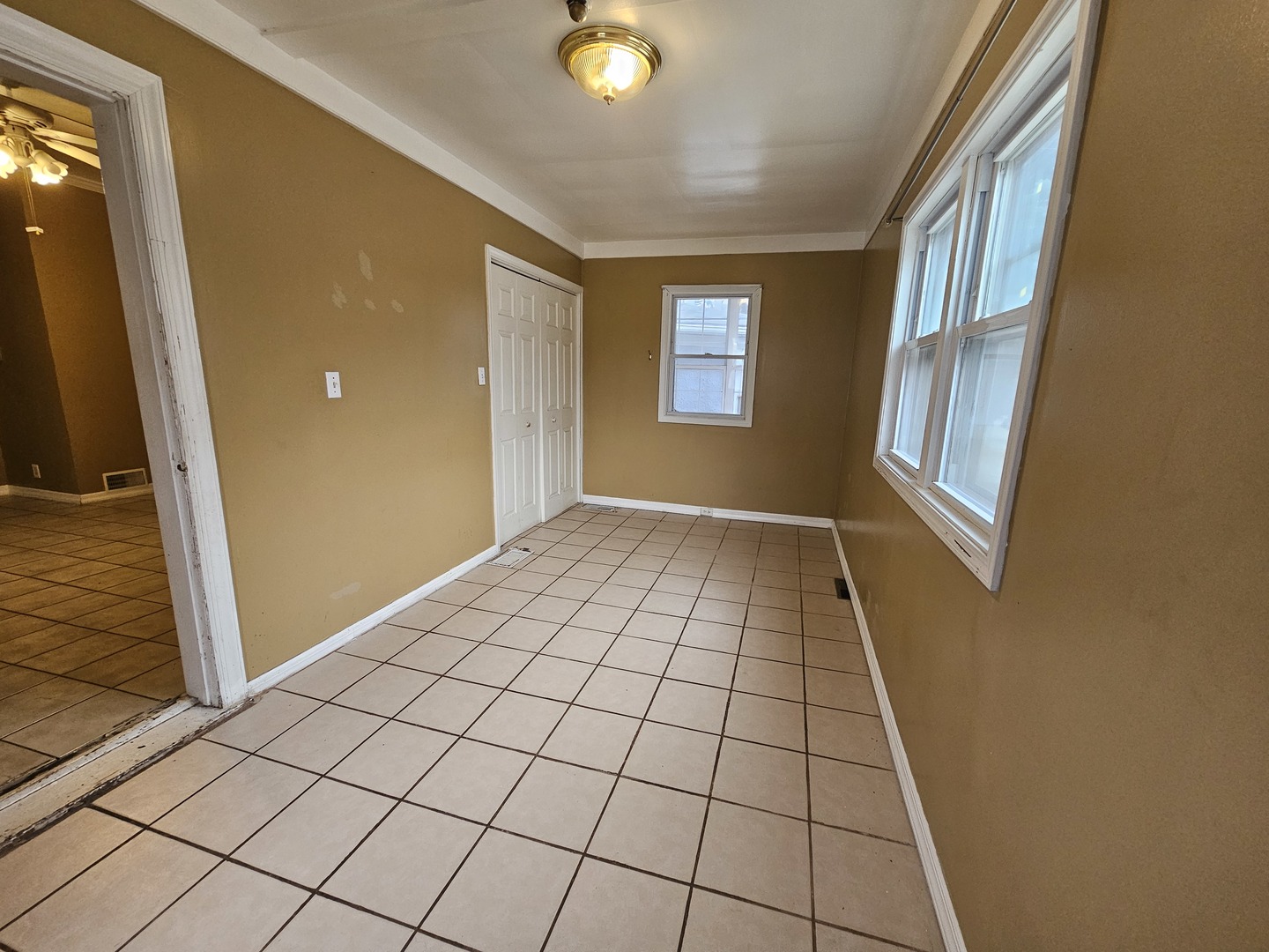 214 Franklin Avenue, Waukegan, IL 60085