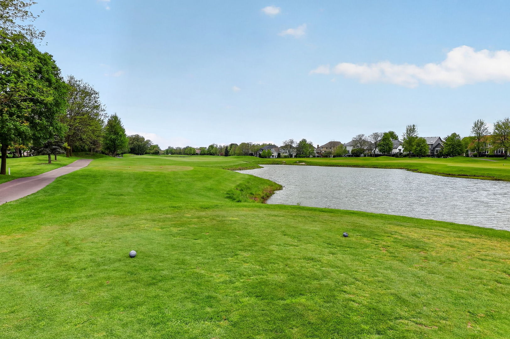 26W248 Tuckaway Court, Winfield, IL 60190