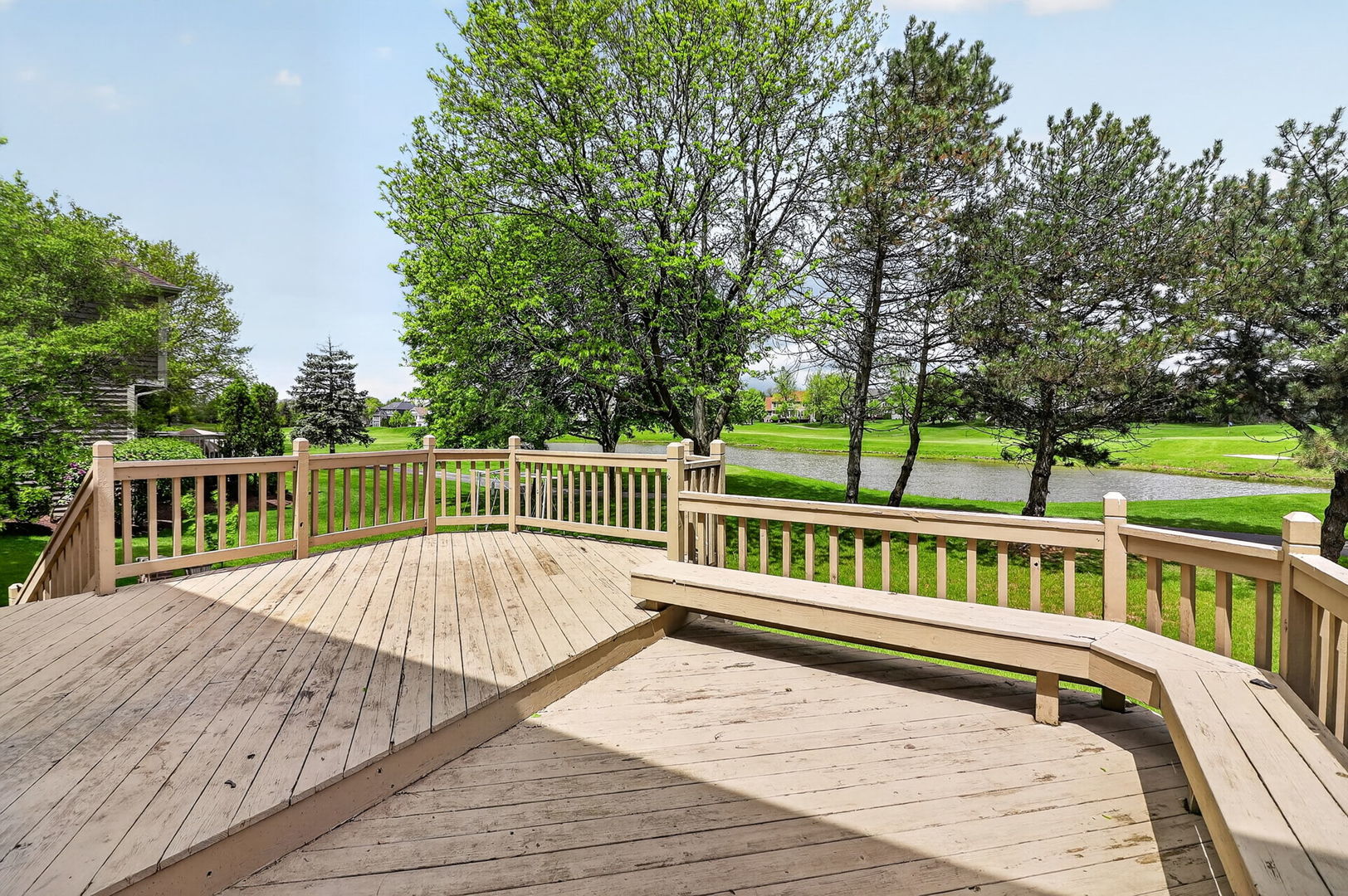 26W248 Tuckaway Court, Winfield, IL 60190