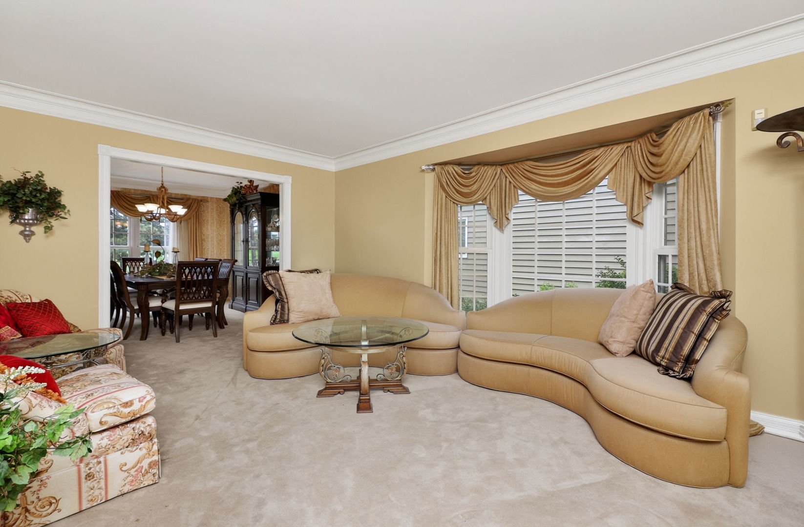 26W248 Tuckaway Court, Winfield, IL 60190