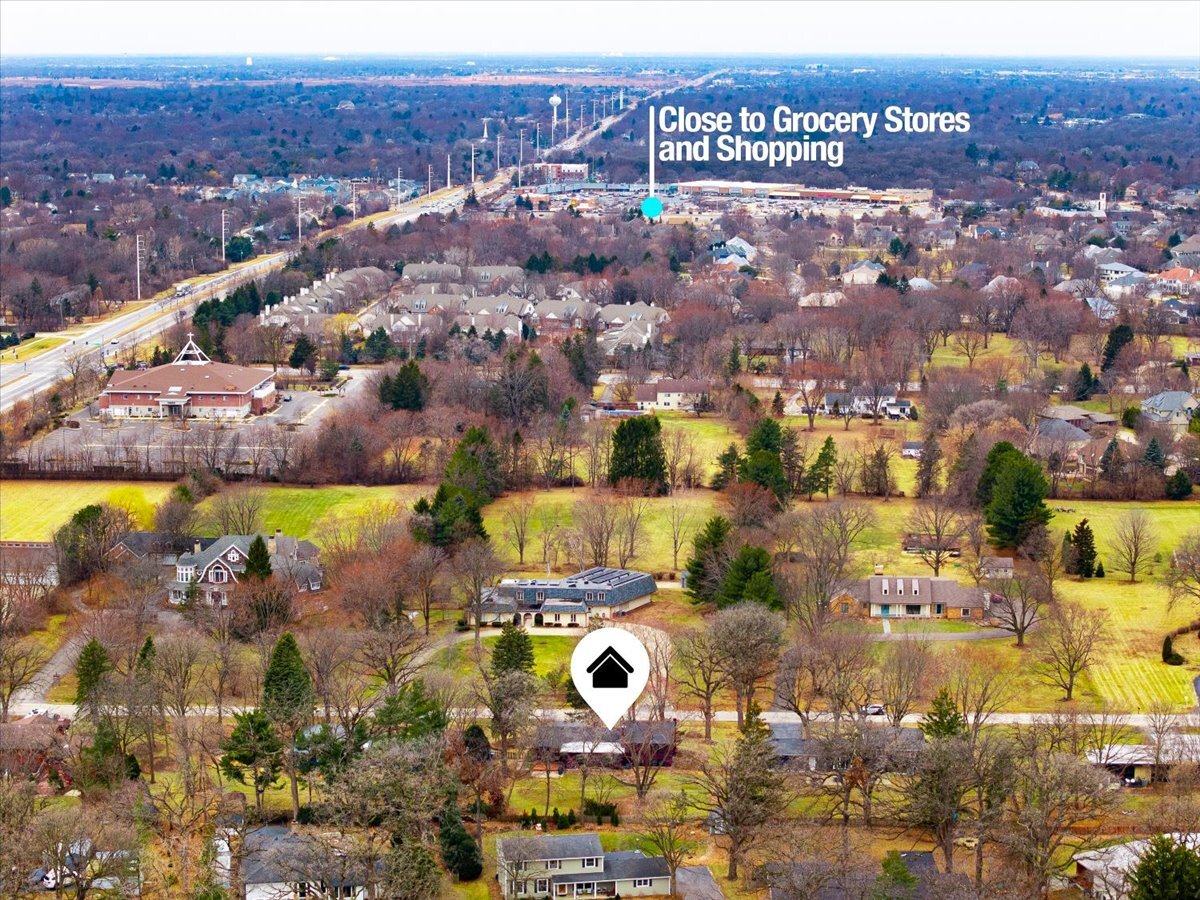 8S295 College Road, Naperville, IL 60540