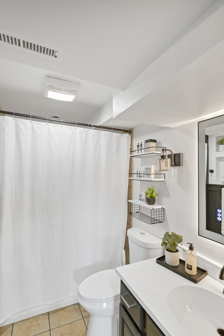 1809 Maplewood Court, Lindenhurst, IL 60046