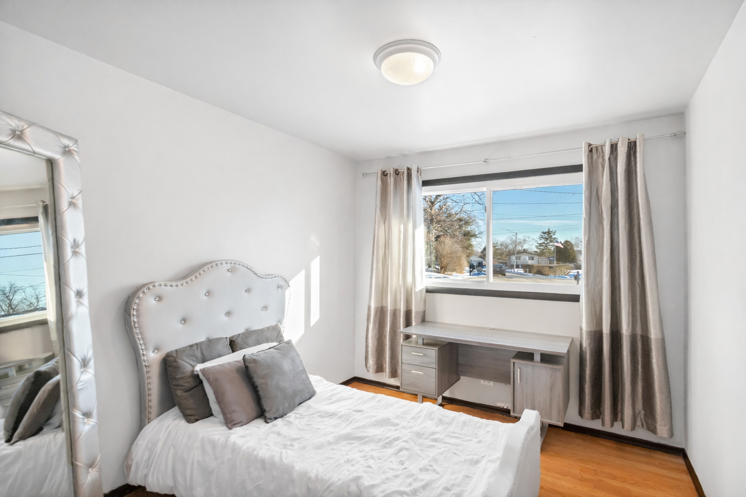 1809 Maplewood Court, Lindenhurst, IL 60046