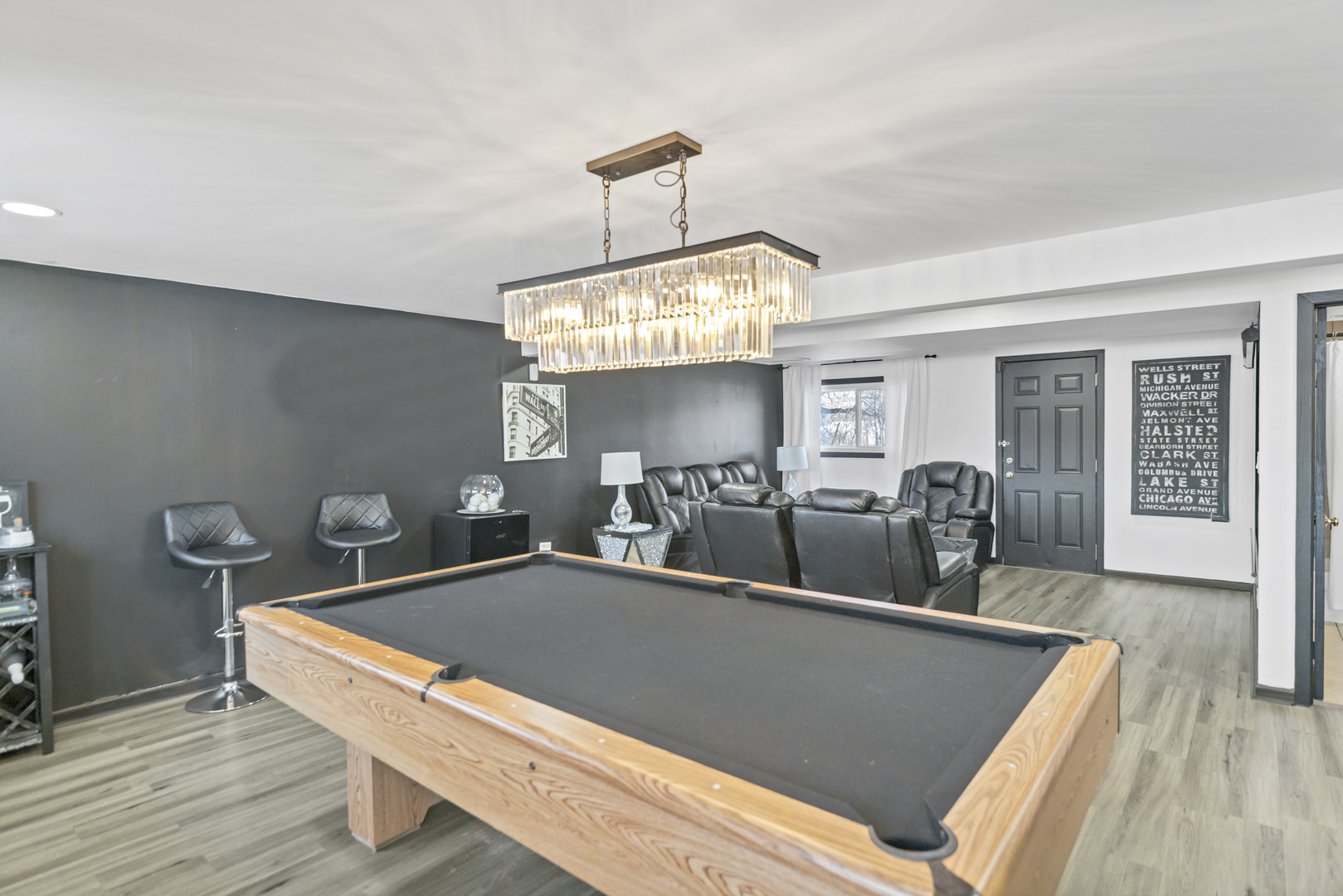 1809 Maplewood Court, Lindenhurst, IL 60046