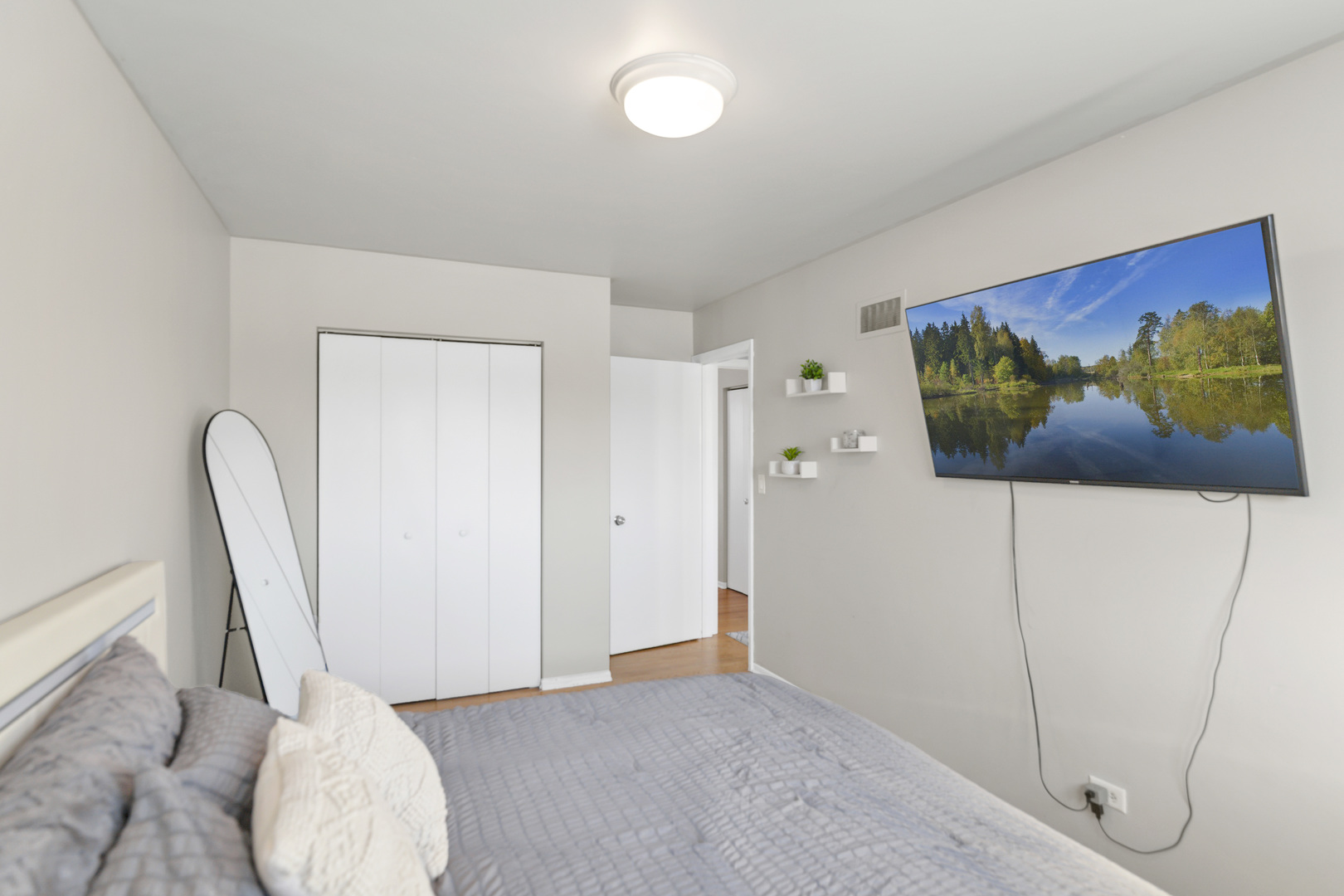 1809 Maplewood Court, Lindenhurst, IL 60046