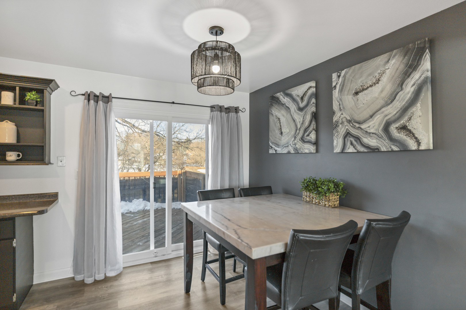 1809 Maplewood Court, Lindenhurst, IL 60046