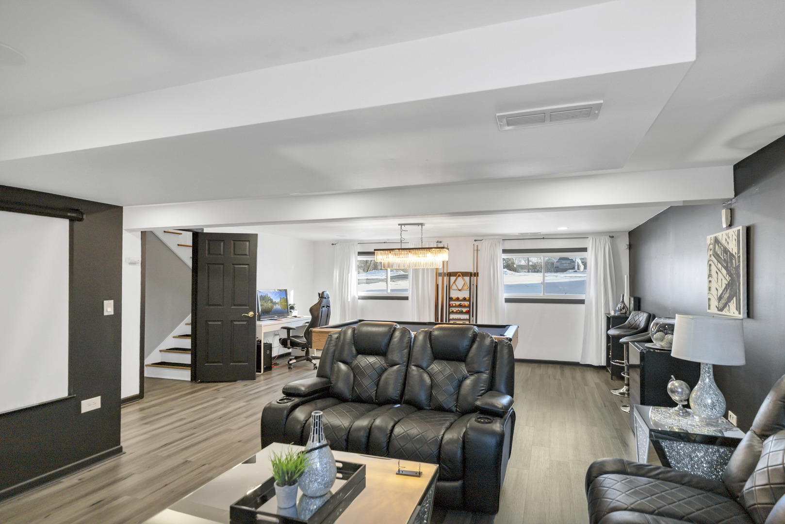 1809 Maplewood Court, Lindenhurst, IL 60046