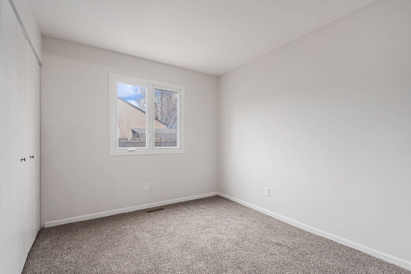 122 Longbeach Road, Montgomery, IL 60538