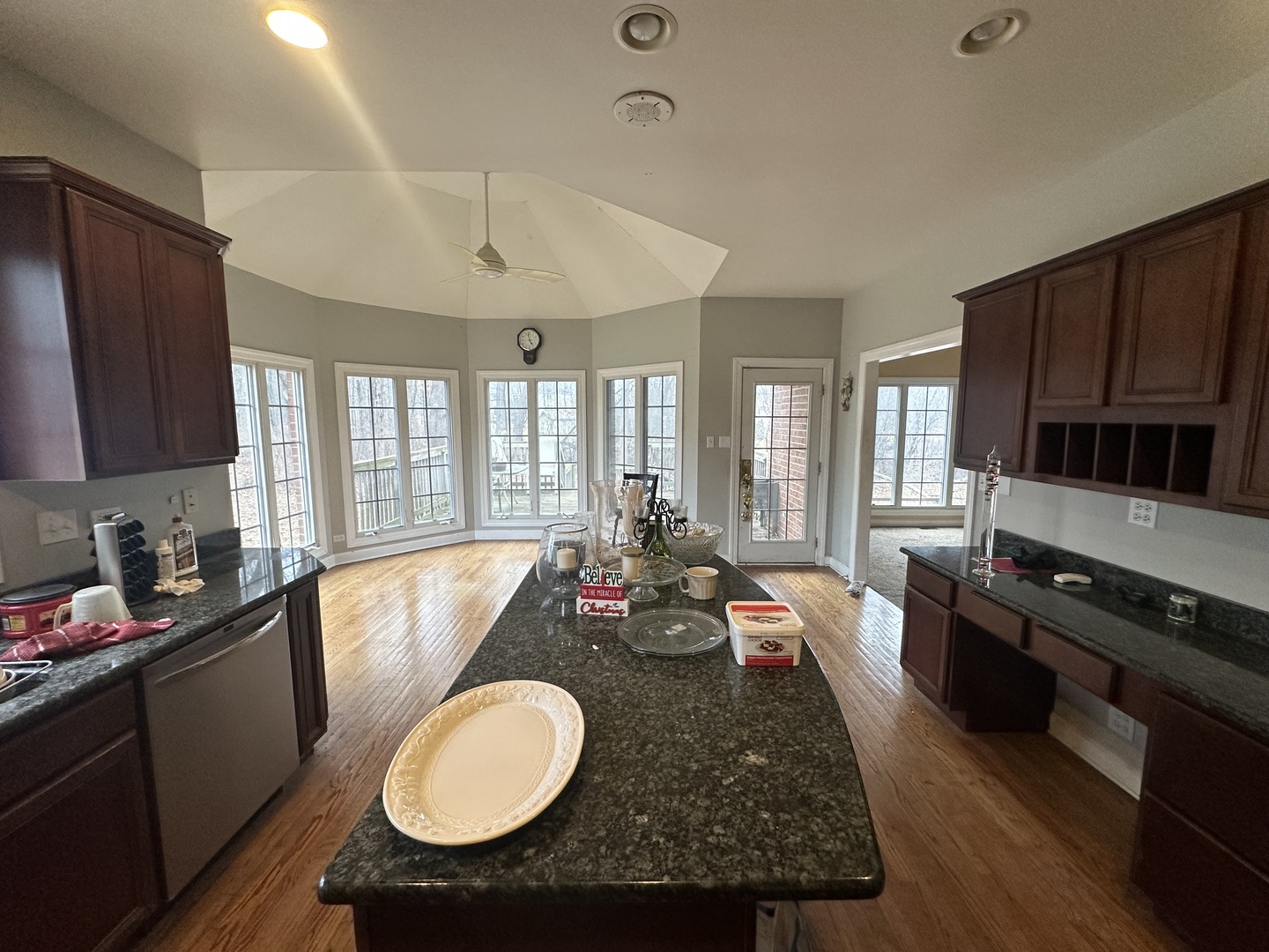 327 Royal Oak Drive, Steger, IL 60475