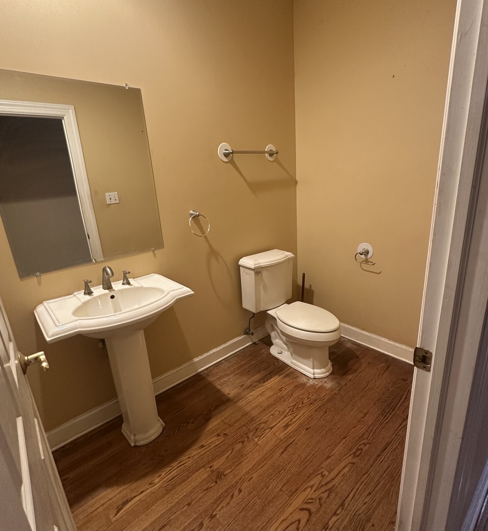 327 Royal Oak Drive, Steger, IL 60475