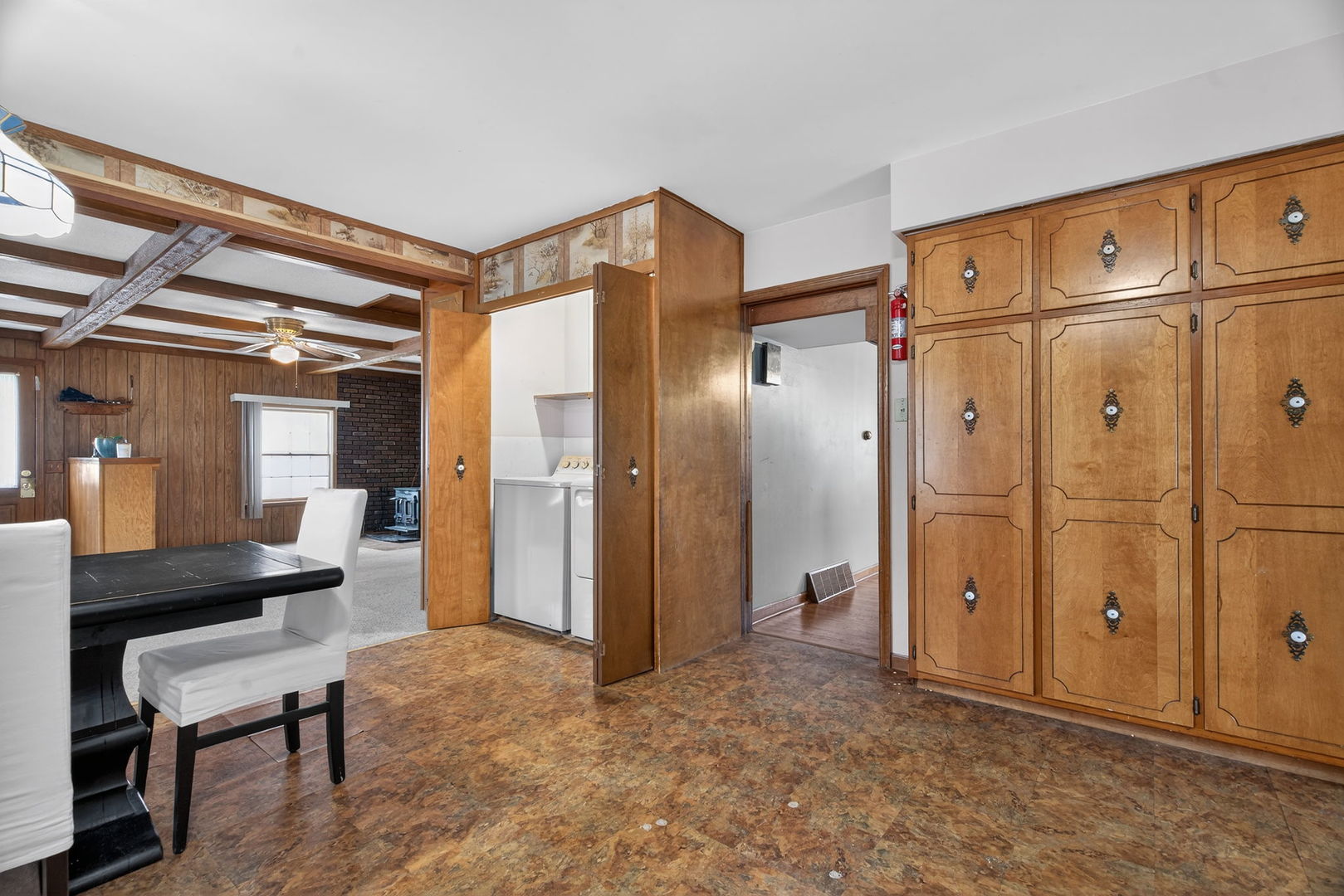 806 16th Street, Mendota, IL 61342