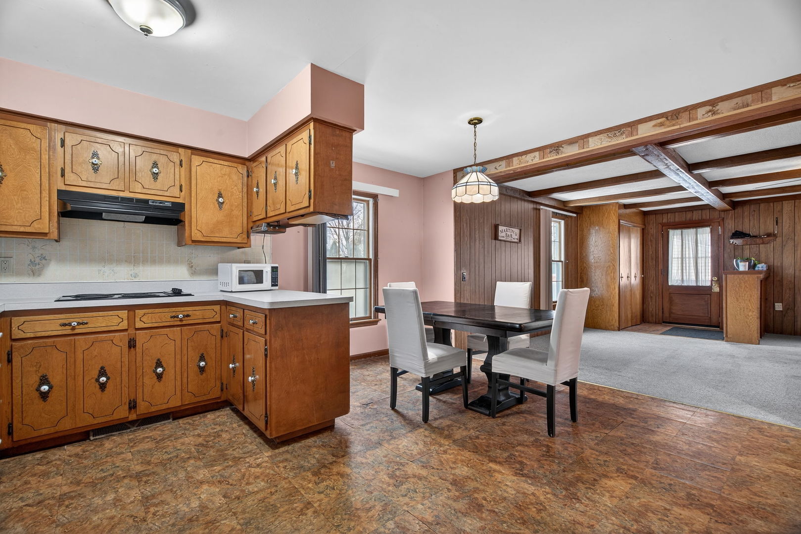 806 16th Street, Mendota, IL 61342