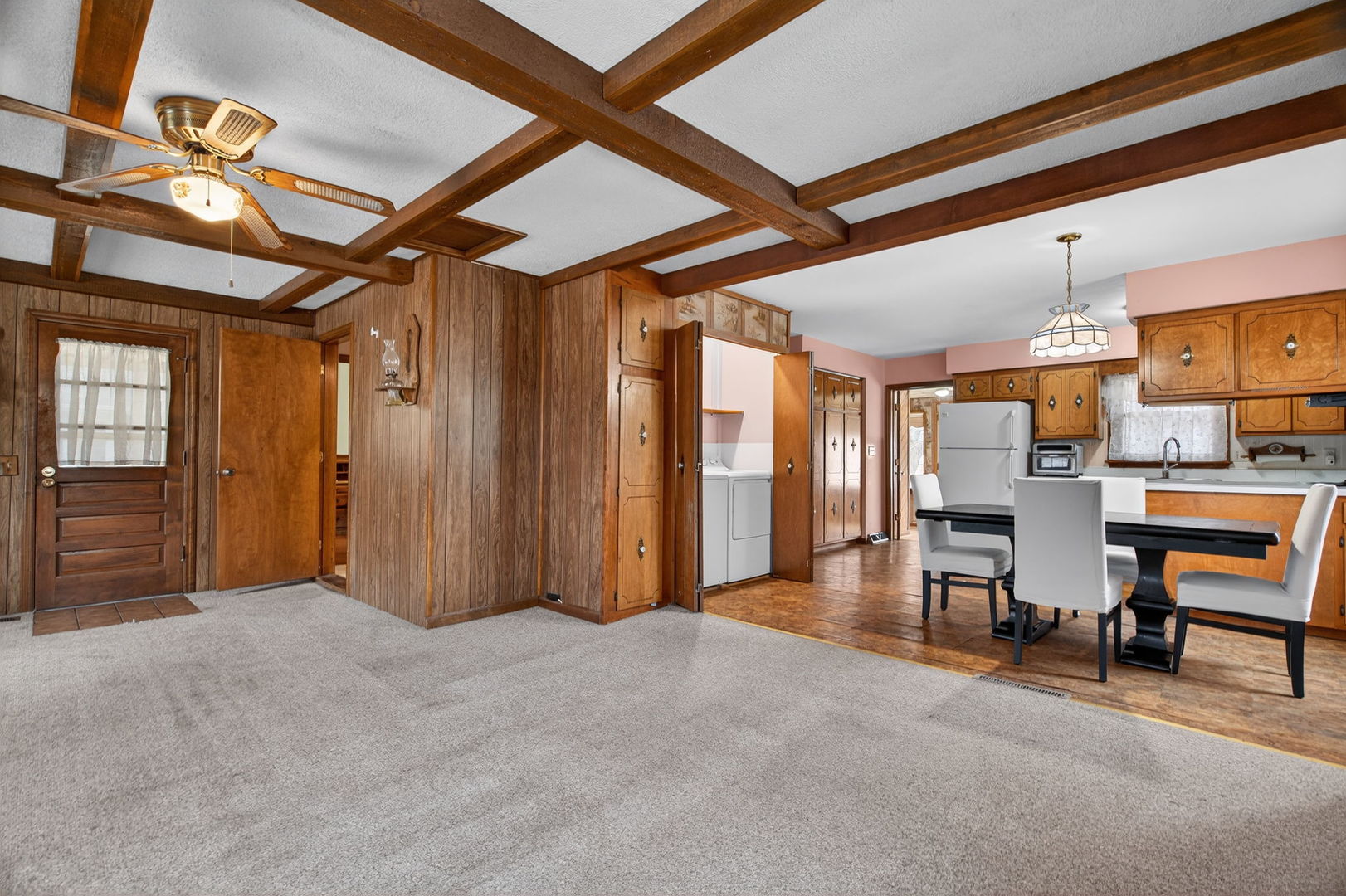 806 16th Street, Mendota, IL 61342