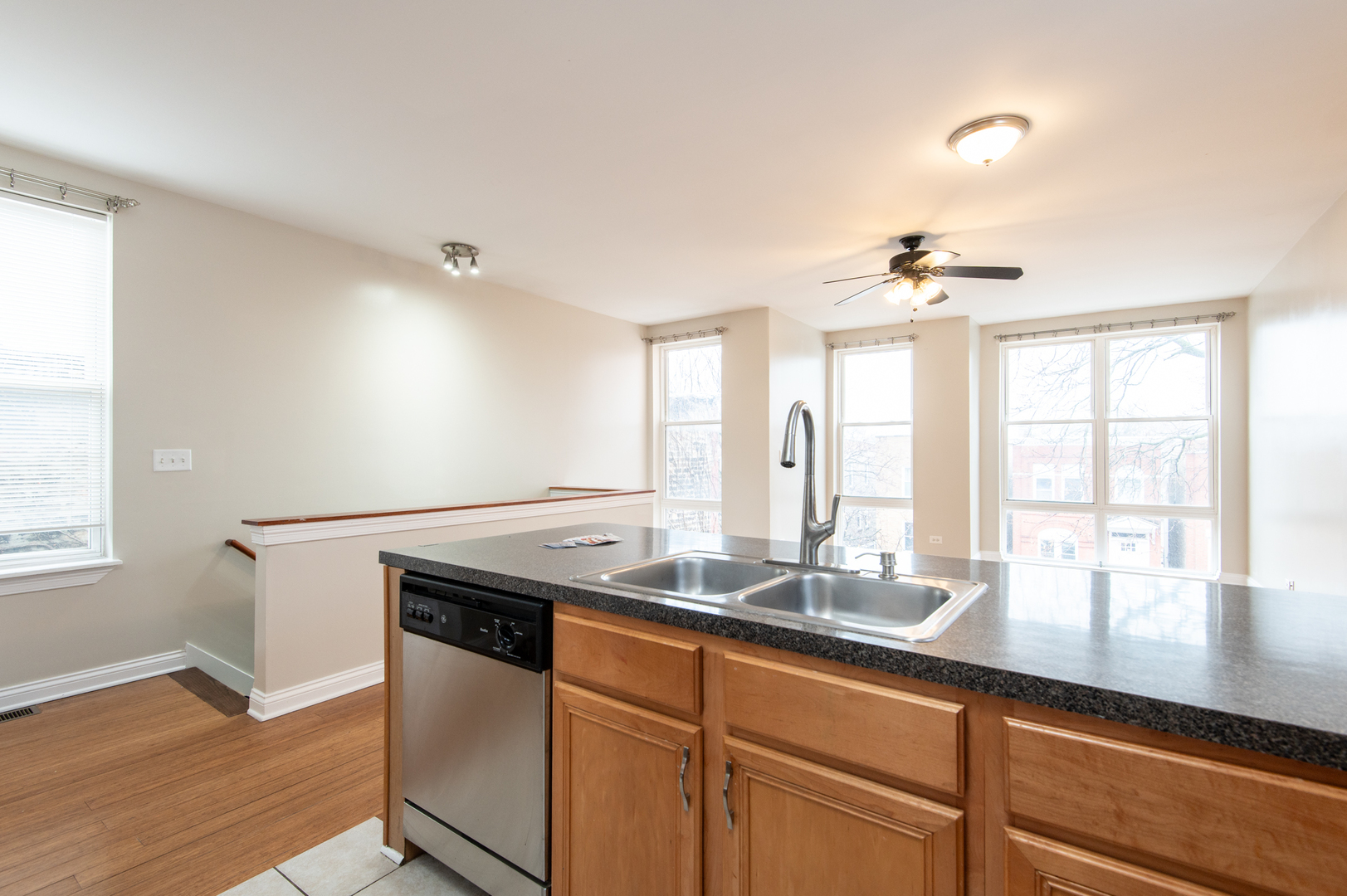 3414 W LE MOYNE Street #3, Chicago, IL 60651