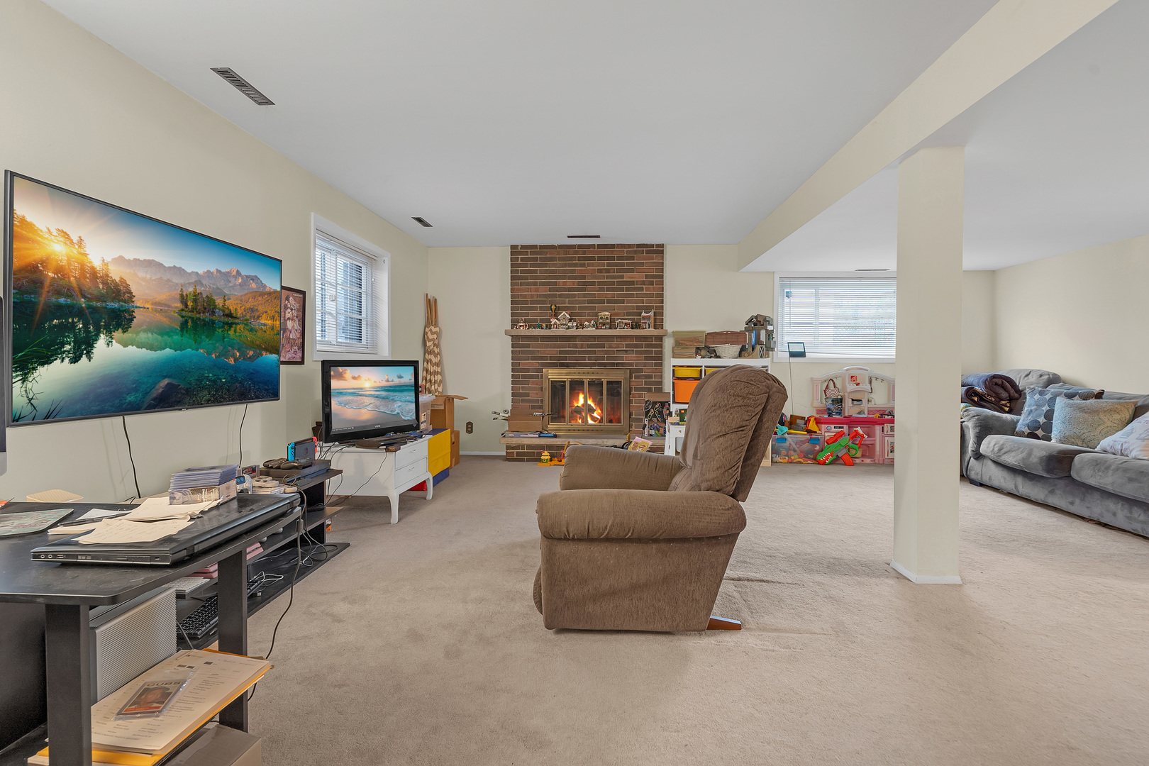 922 COVENTRY Lane, Crystal Lake, IL 60014