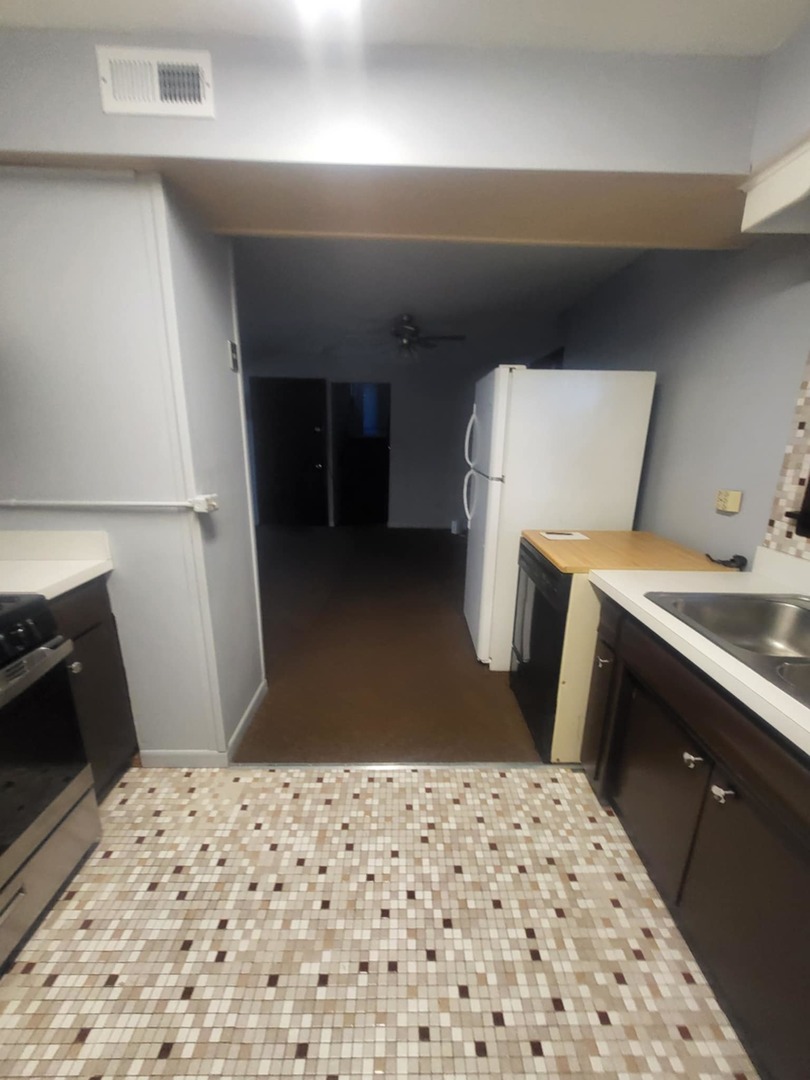 8435 S 81st Avenue #1, Justice, IL 60458