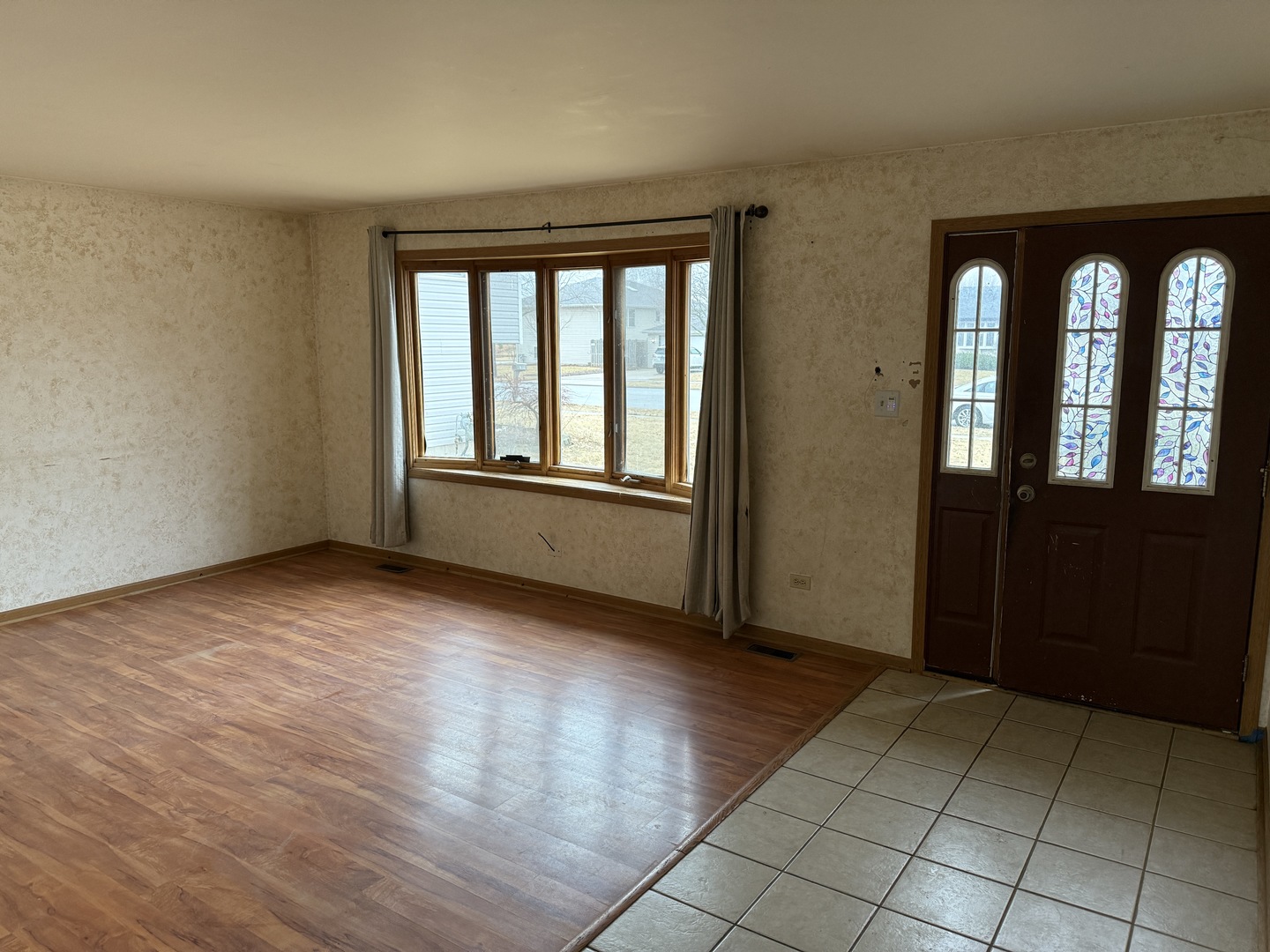 7013 Manchester Drive, Plainfield, IL 60586