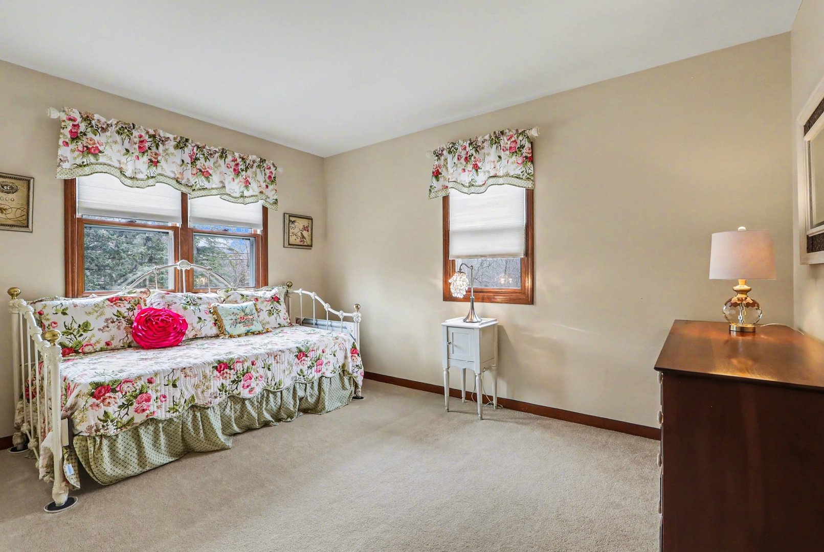 570 Violet Lane, Batavia, IL 60510