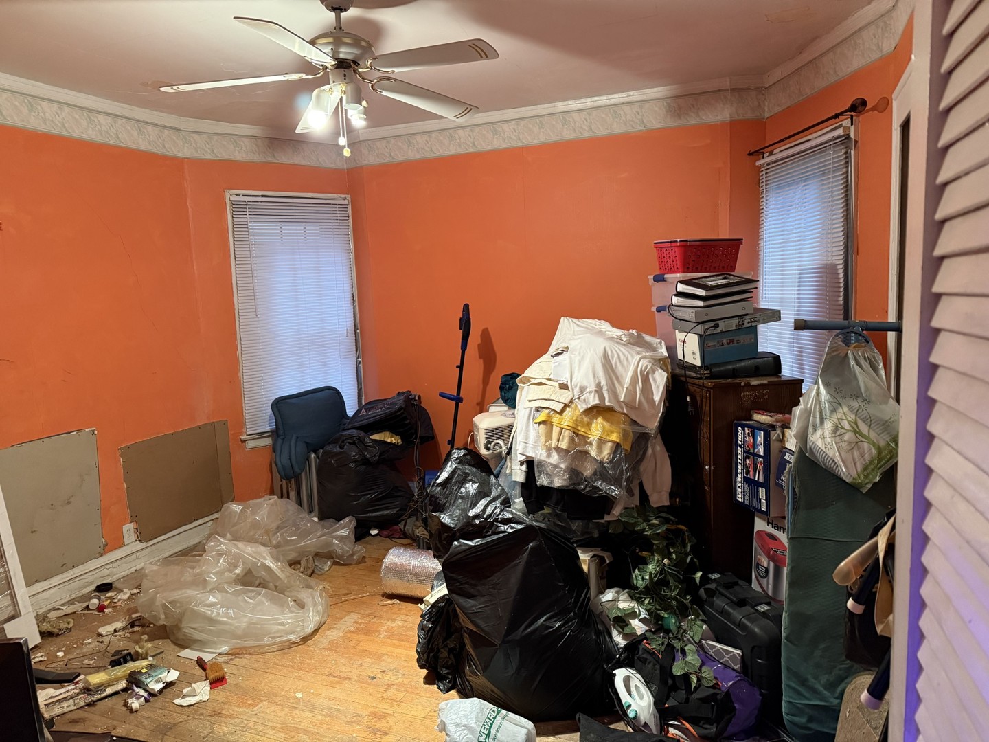 7653 S Yates Boulevard, Chicago, IL 60649