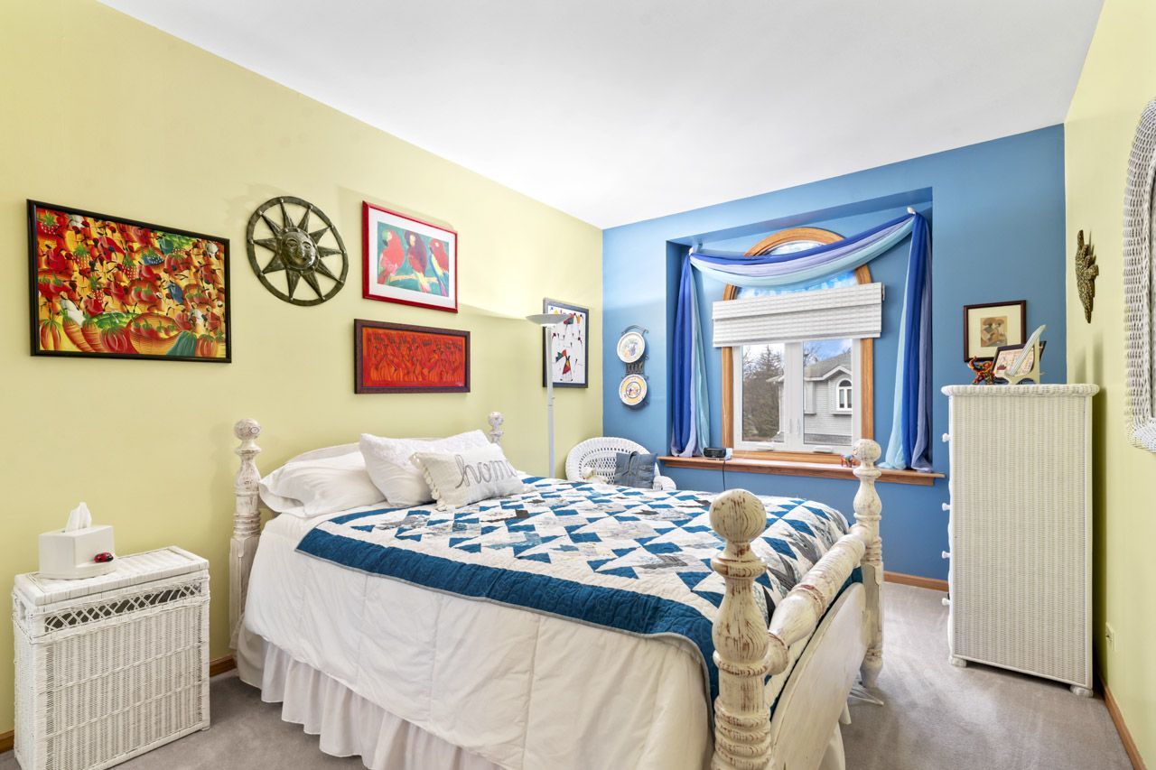 1030 Arbor Court, Mount Prospect, IL 60056