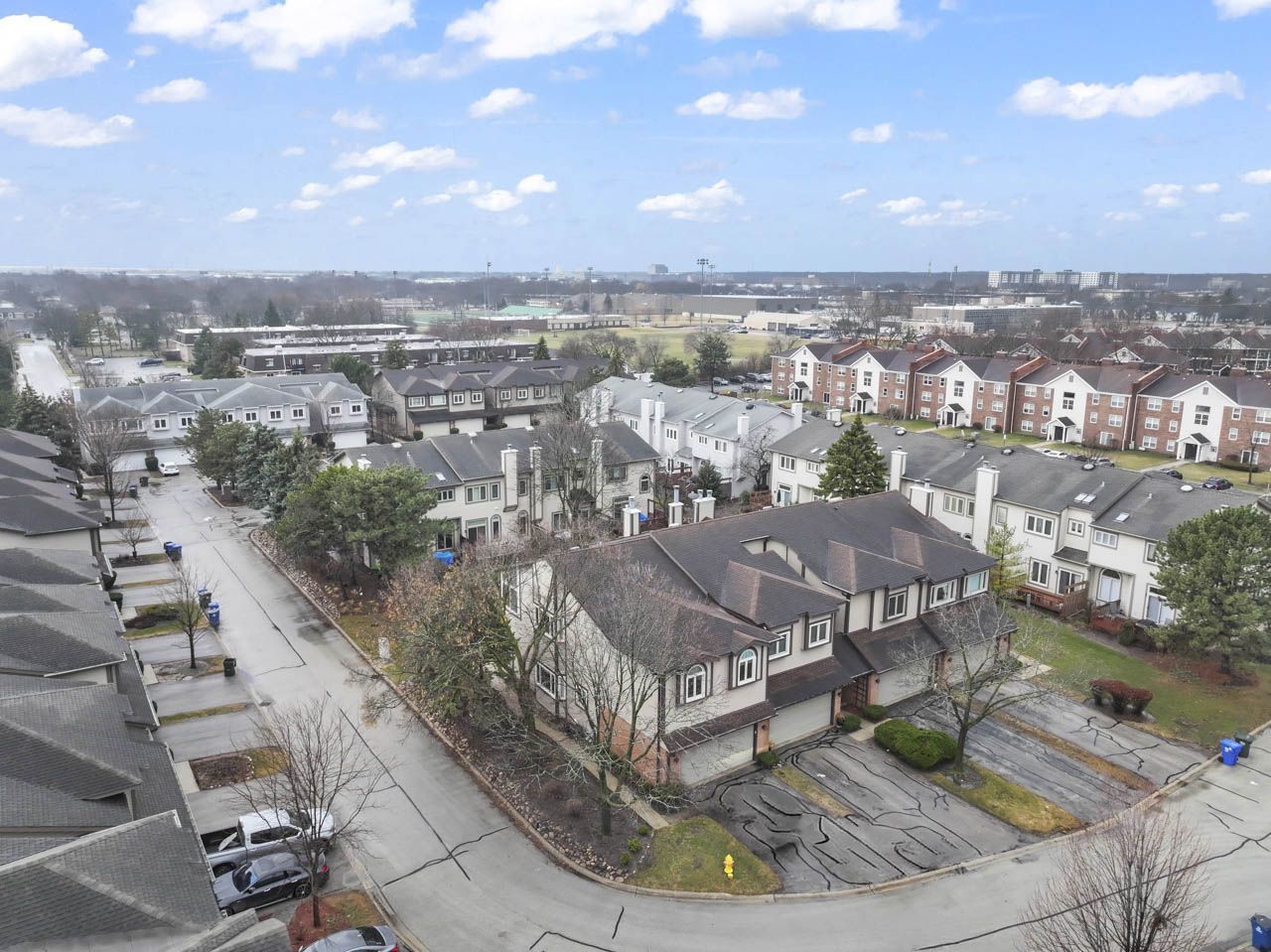 1030 Arbor Court, Mount Prospect, IL 60056