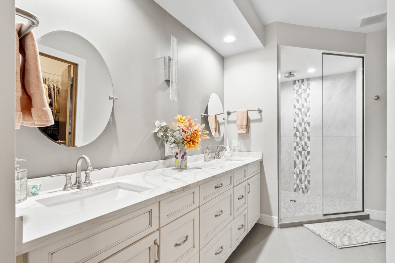 1030 Arbor Court, Mount Prospect, IL 60056