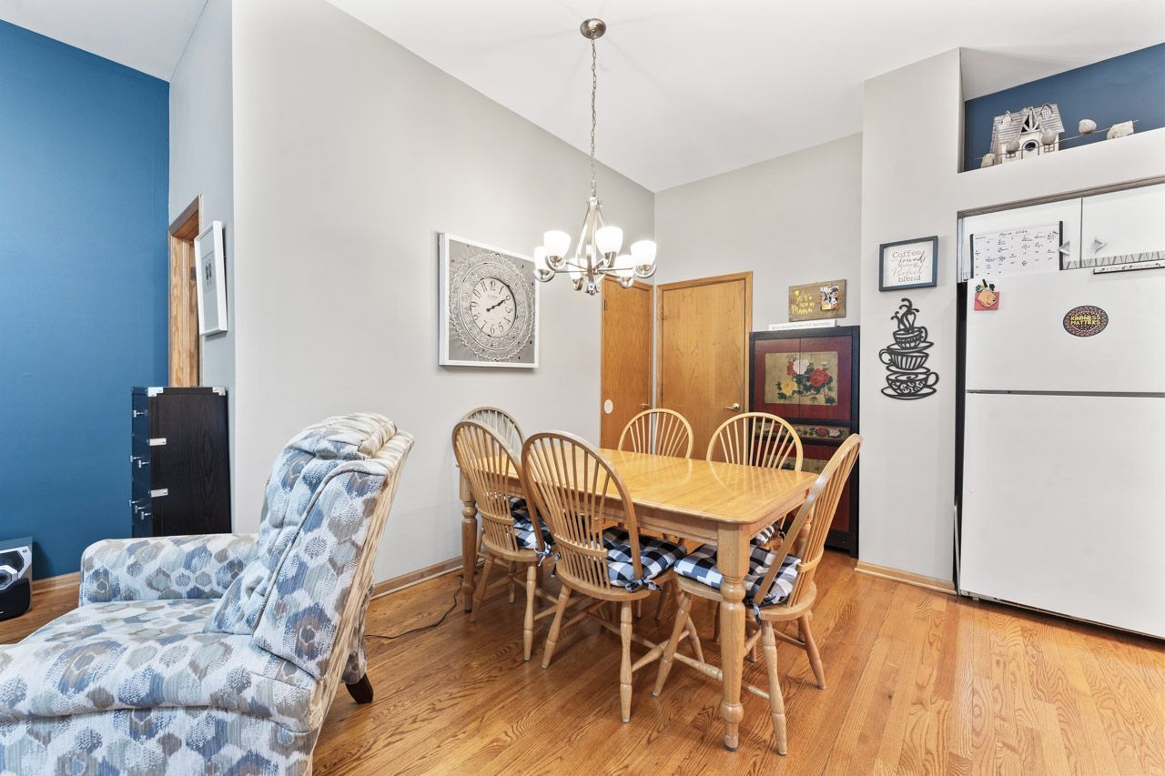 1030 Arbor Court, Mount Prospect, IL 60056