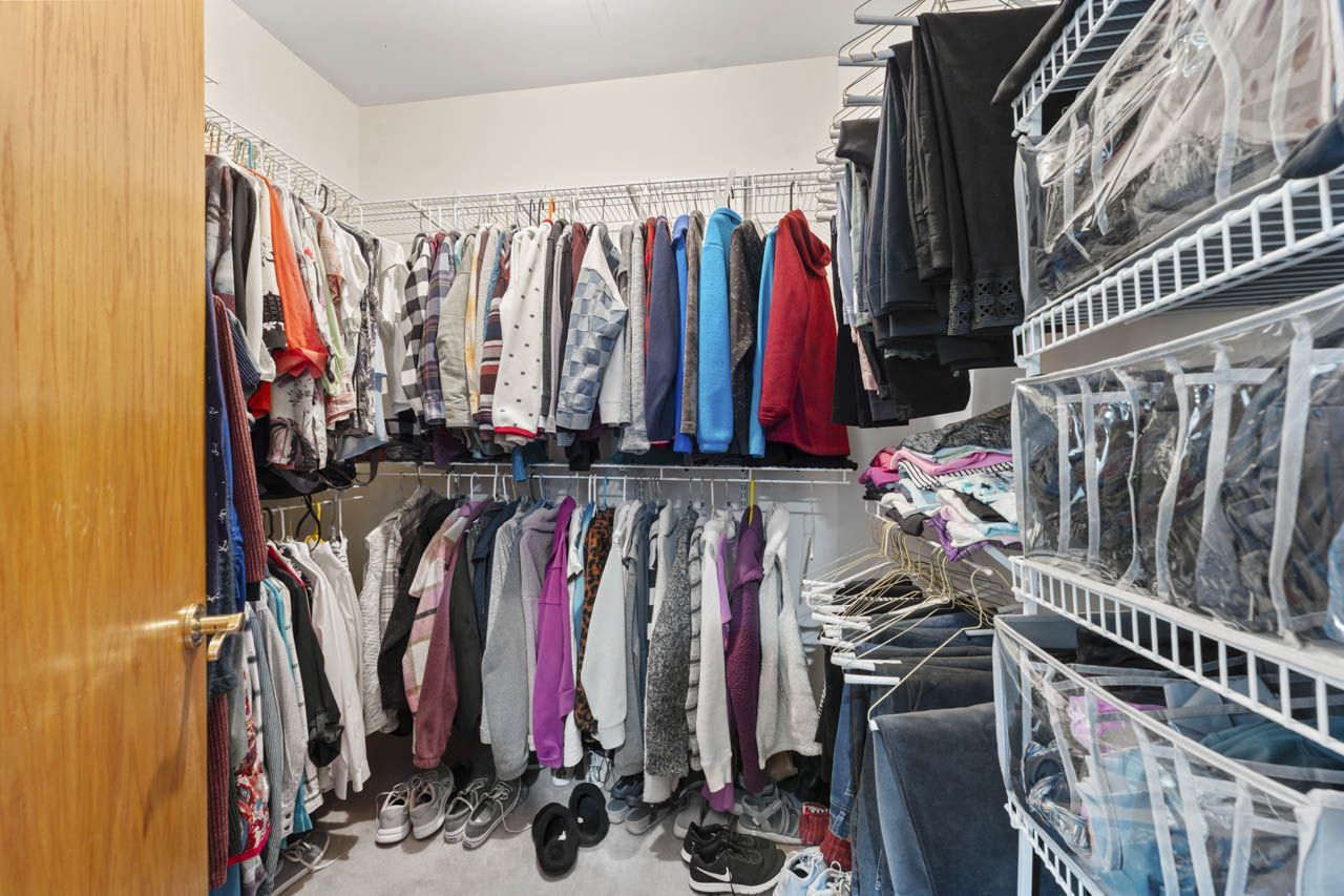 1030 Arbor Court, Mount Prospect, IL 60056