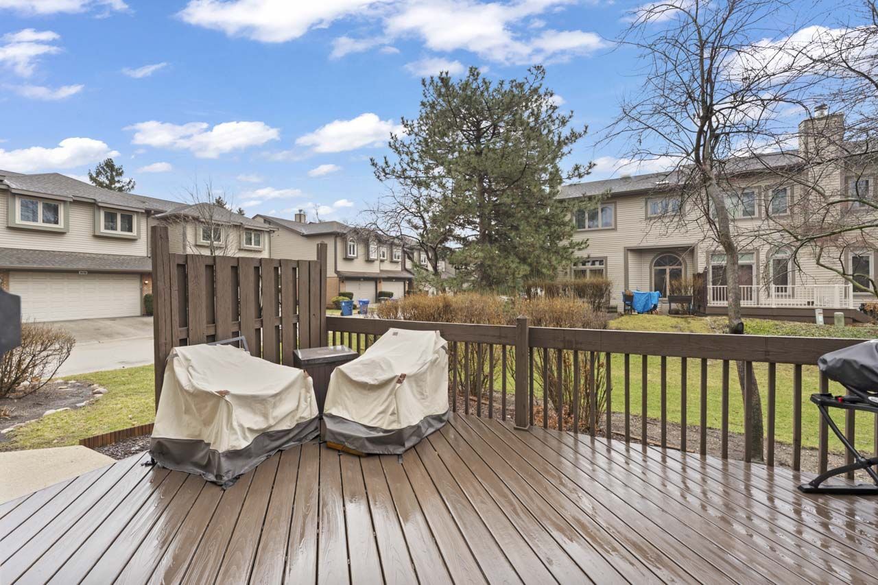 1030 Arbor Court, Mount Prospect, IL 60056