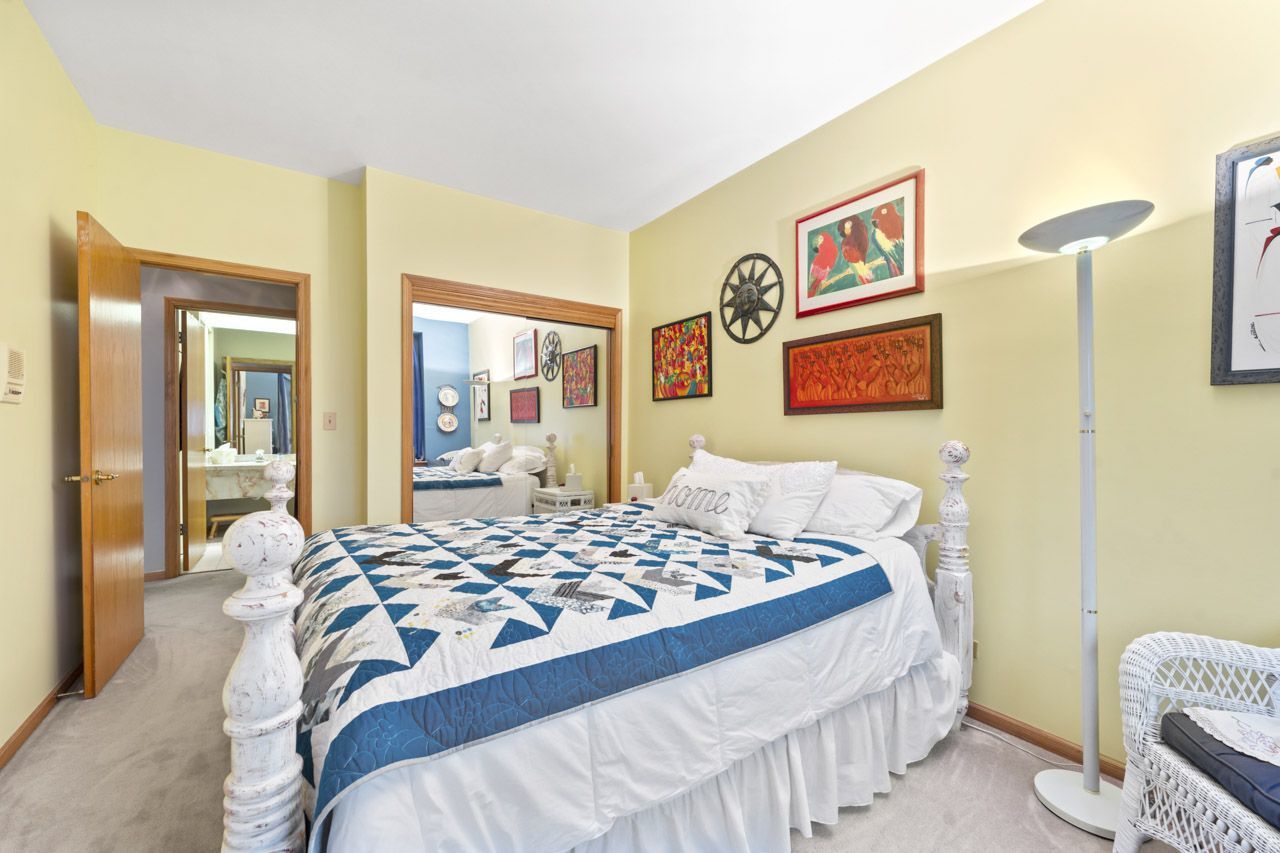 1030 Arbor Court, Mount Prospect, IL 60056