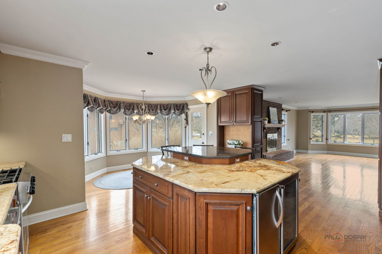 18 Brandywine Road, South Barrington, IL 60010