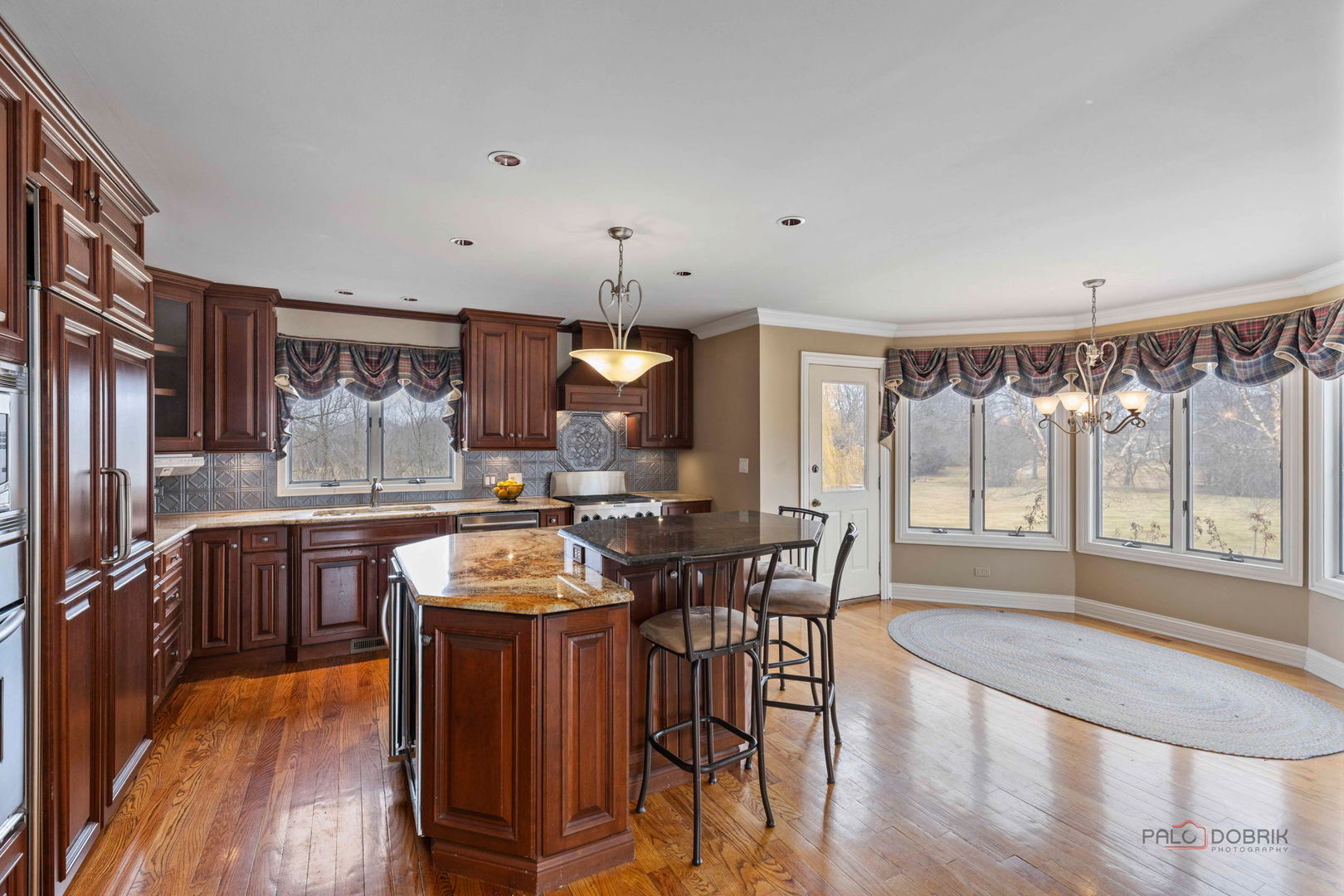 18 Brandywine Road, South Barrington, IL 60010