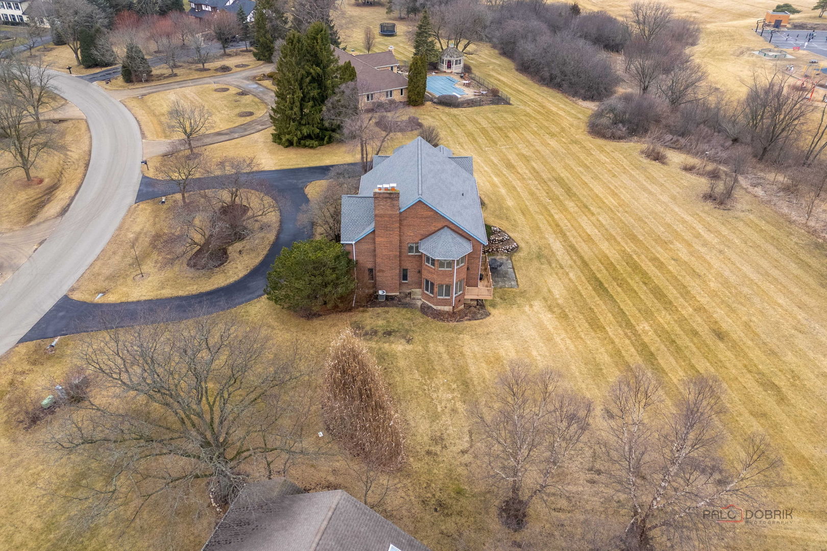 18 Brandywine Road, South Barrington, IL 60010