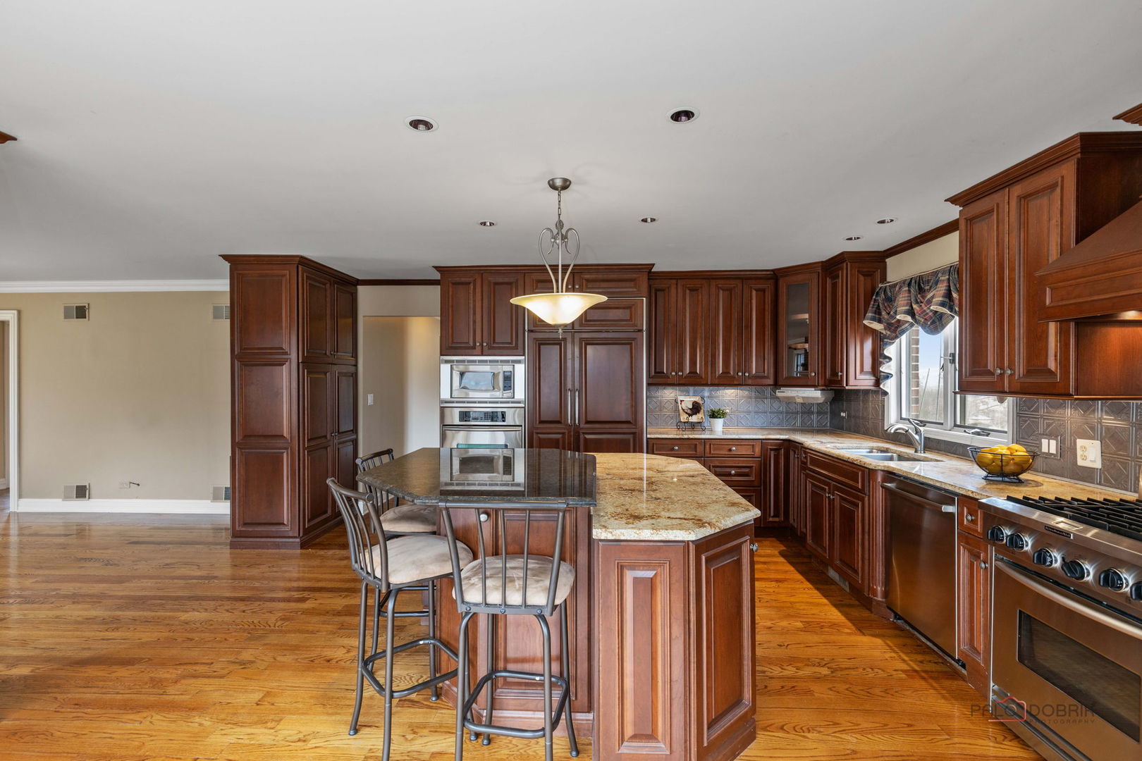 18 Brandywine Road, South Barrington, IL 60010