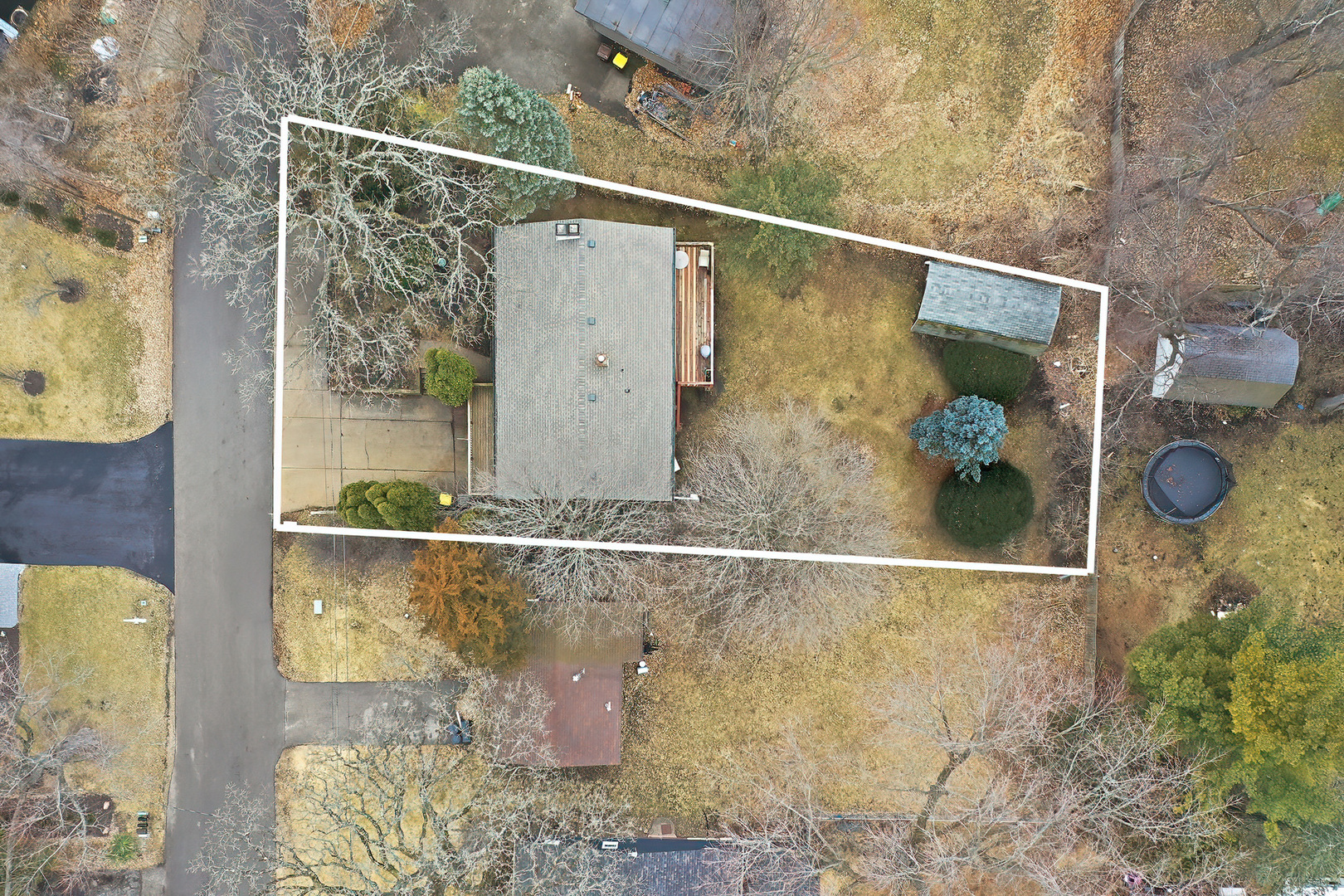 4519 W Shore Drive, Wonder Lake, IL 60097