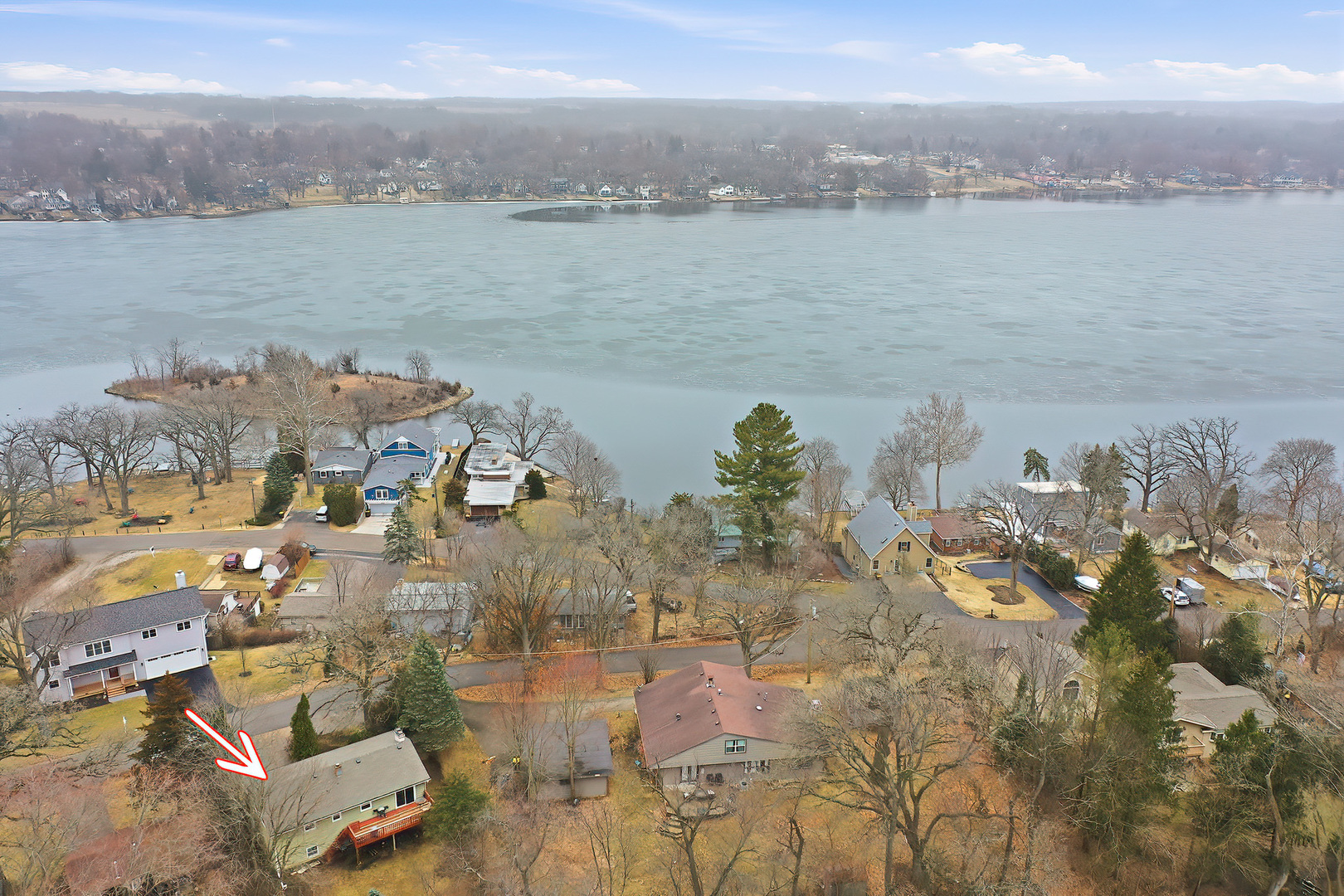 4519 W Shore Drive, Wonder Lake, IL 60097