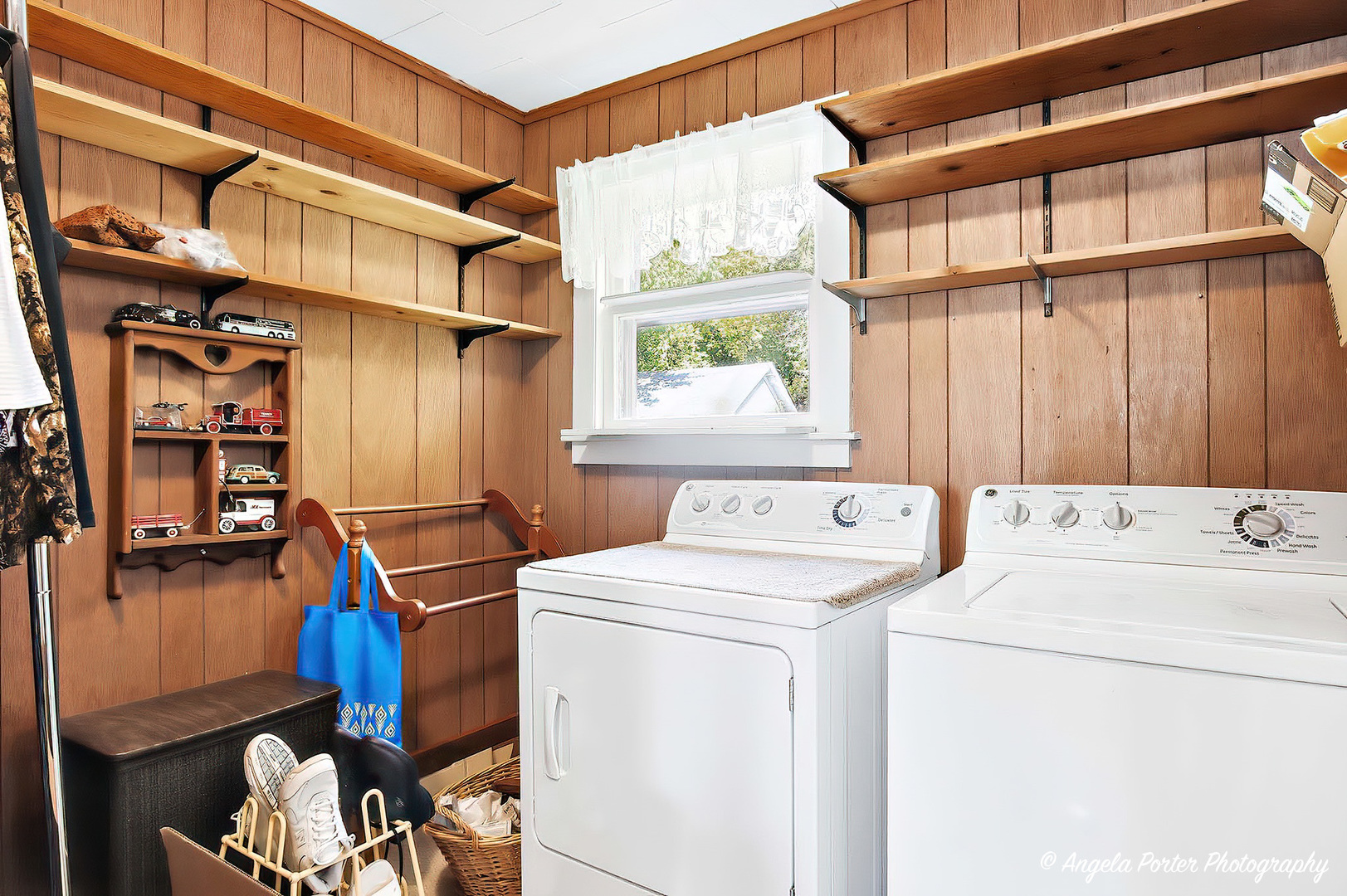 814 N River Road, McHenry, IL 60051