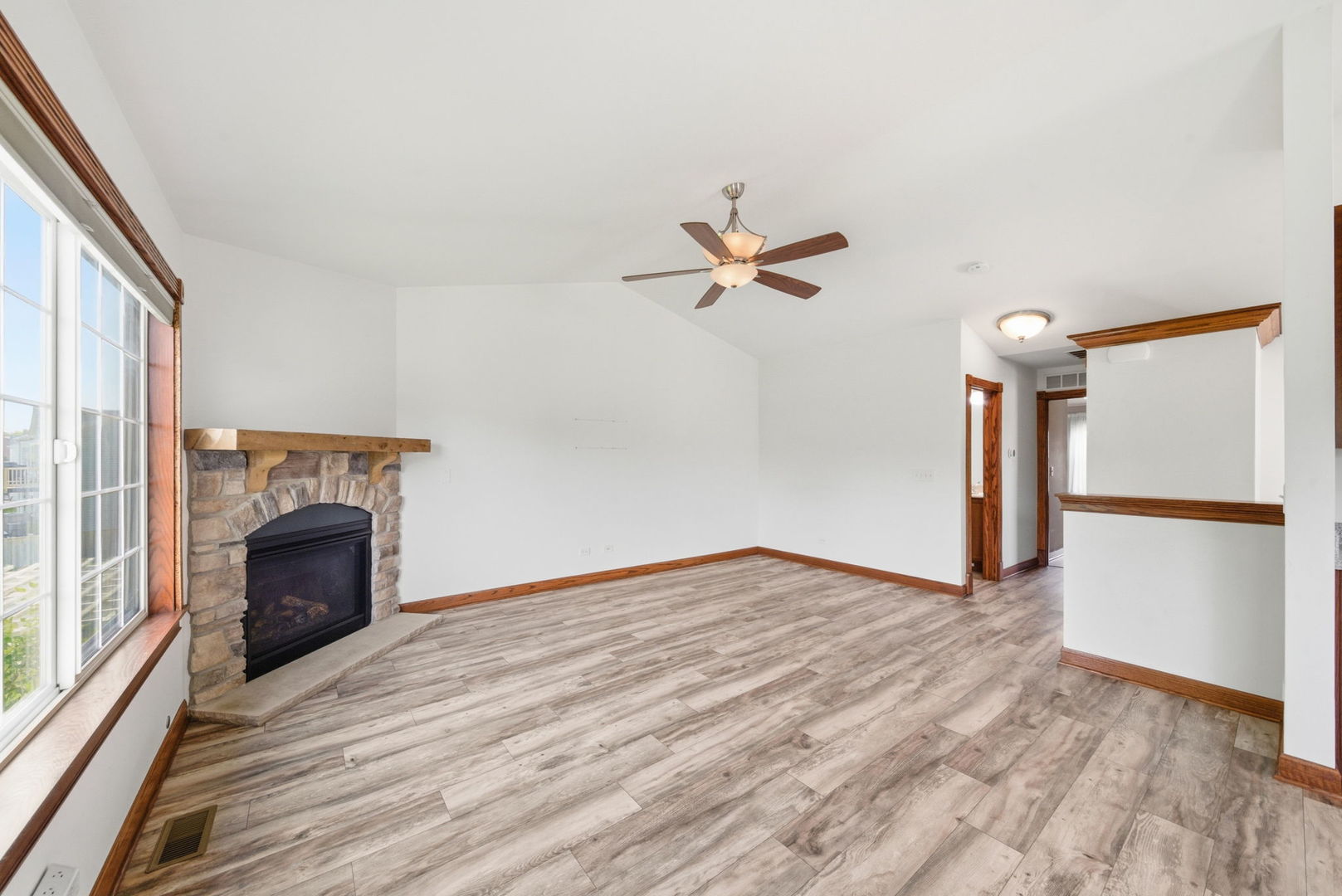 922 Saddle Ridge Drive, Joliet, IL 60432