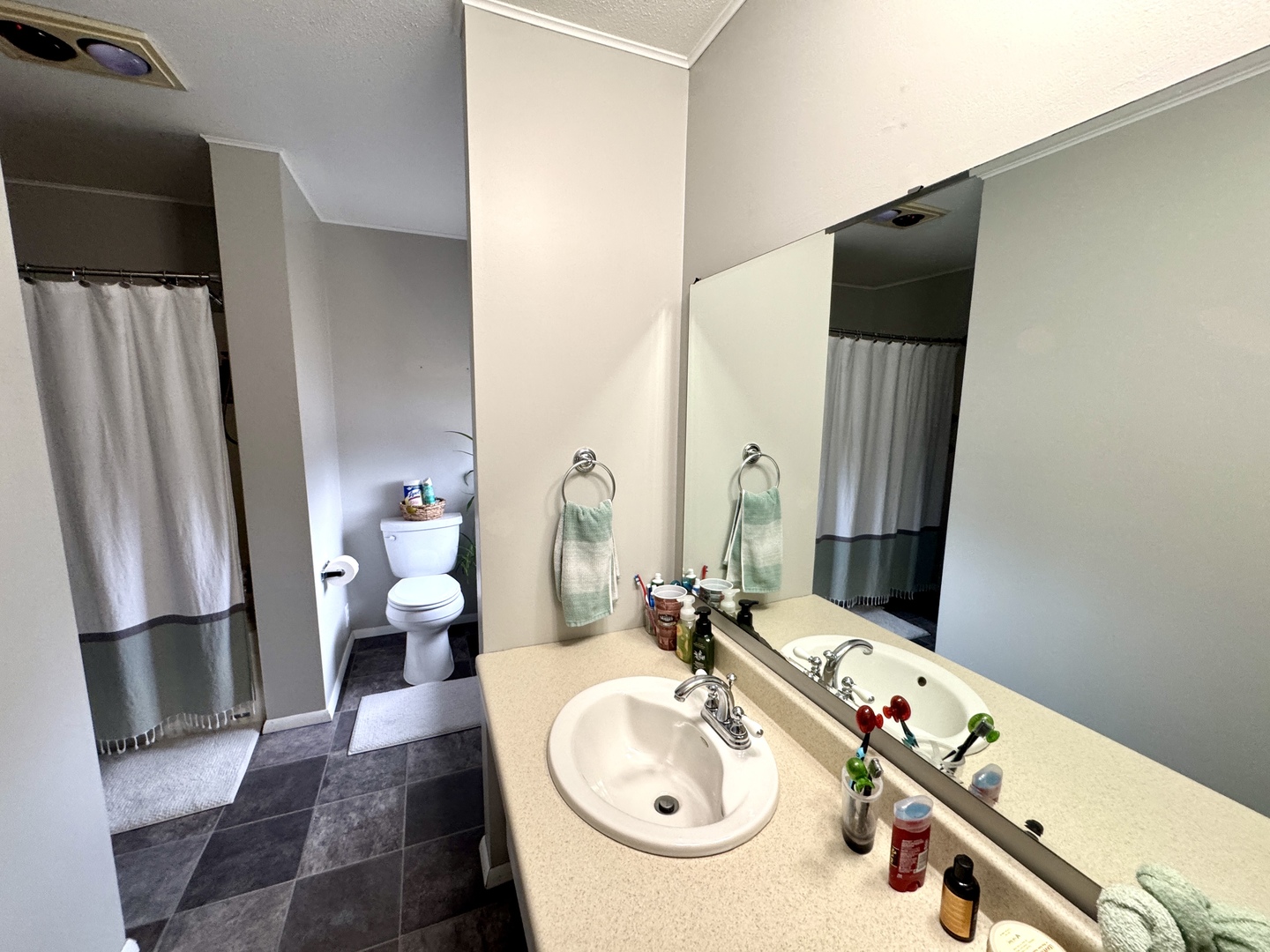 1048 Lora Avenue, Princeton, IL 61356