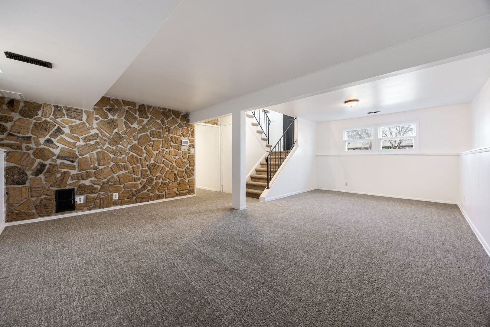 160 Galewood Drive, Bolingbrook, IL 60440