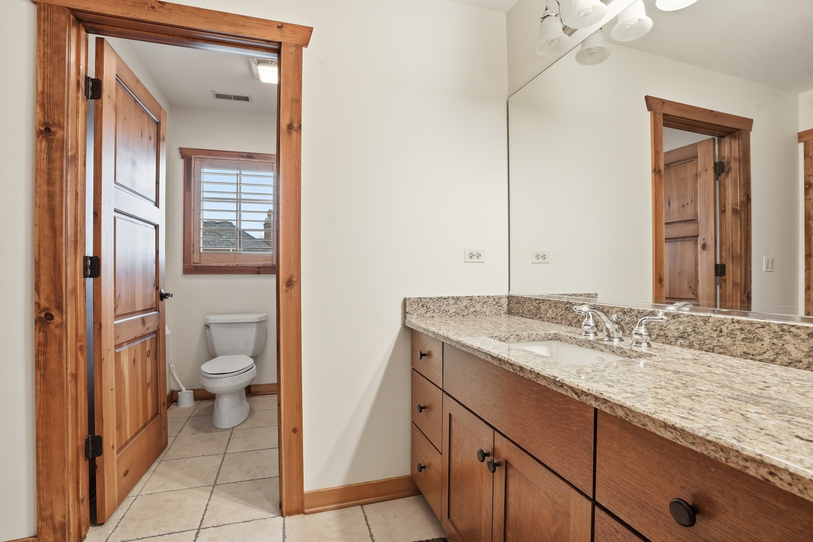 8032 Kirkcaldy Court, Palos Heights, IL 60463