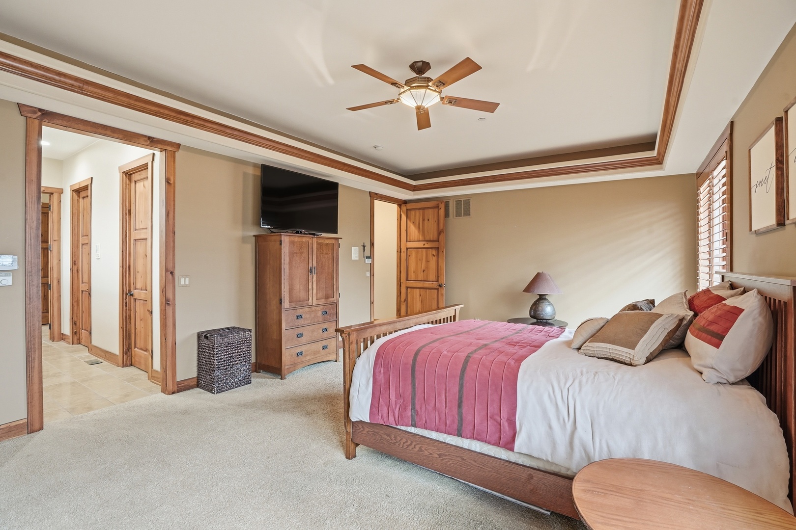 8032 Kirkcaldy Court, Palos Heights, IL 60463