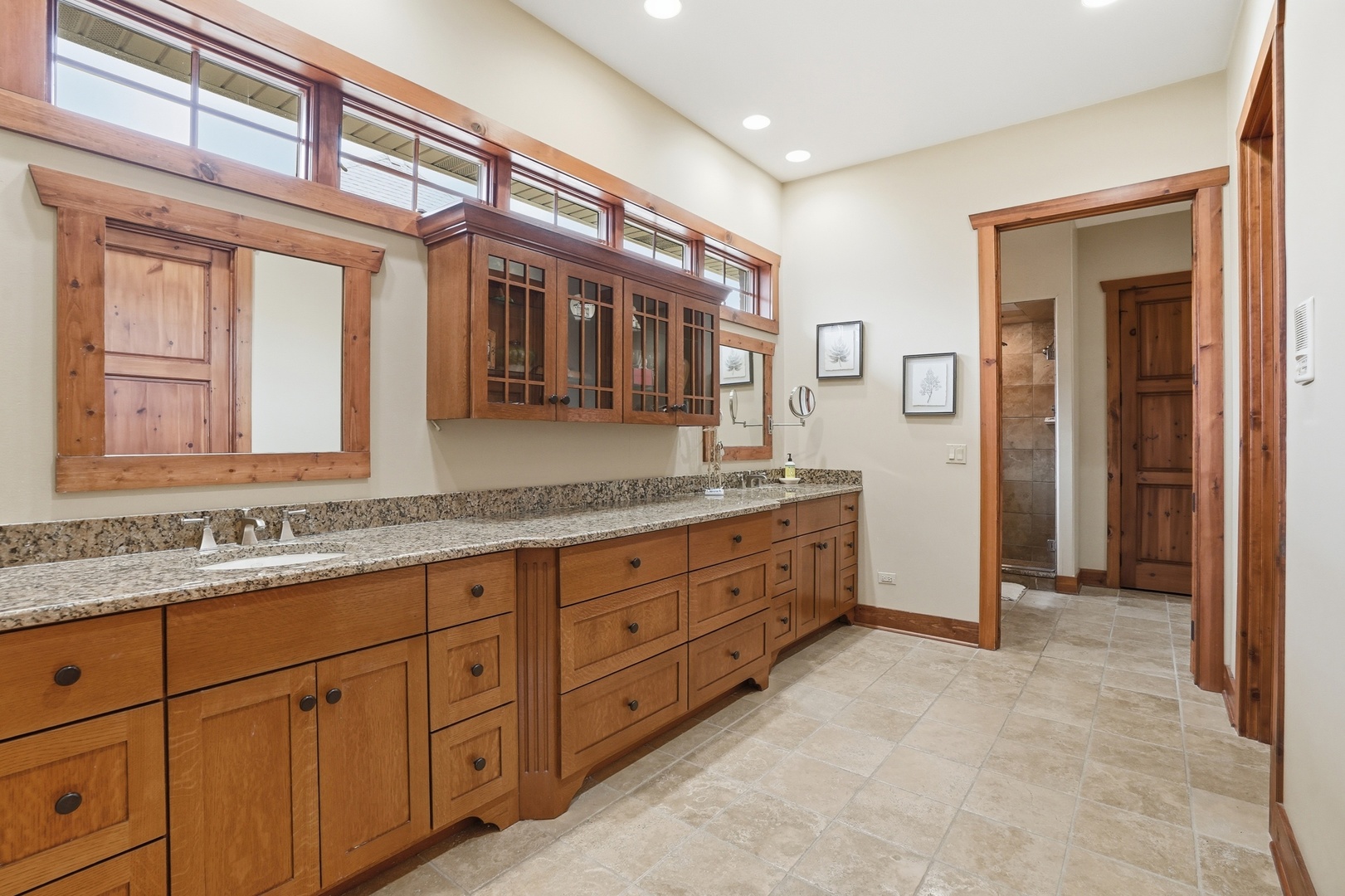 8032 Kirkcaldy Court, Palos Heights, IL 60463