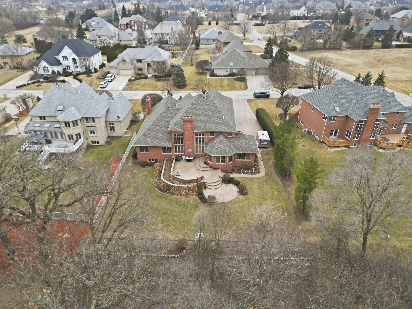 8032 Kirkcaldy Court, Palos Heights, IL 60463