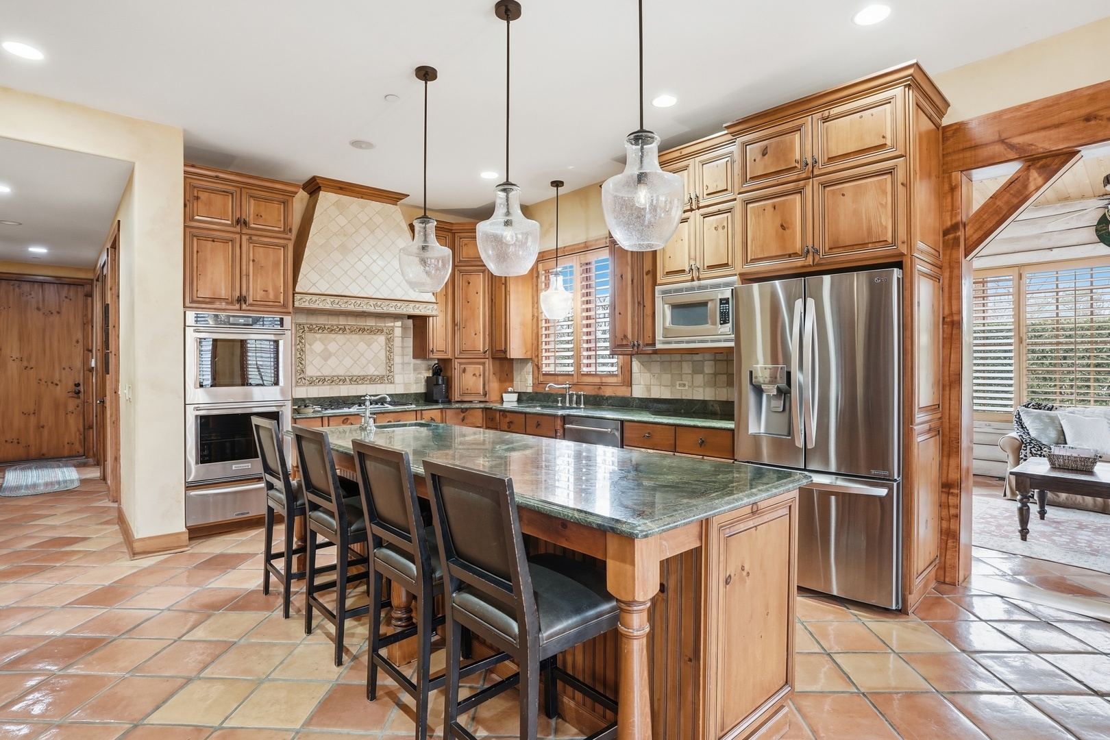 8032 Kirkcaldy Court, Palos Heights, IL 60463