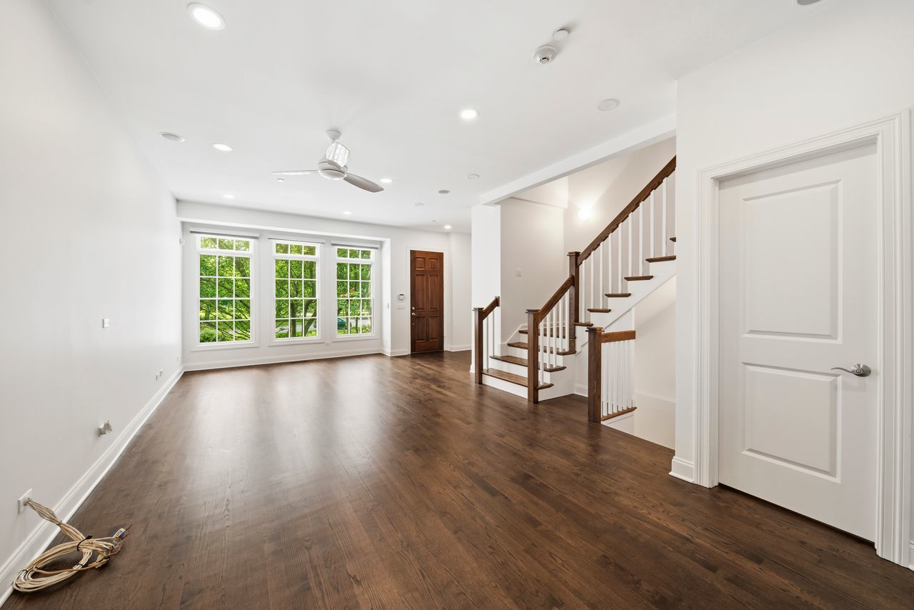 865 Laurel Avenue, Highland Park, IL 60035