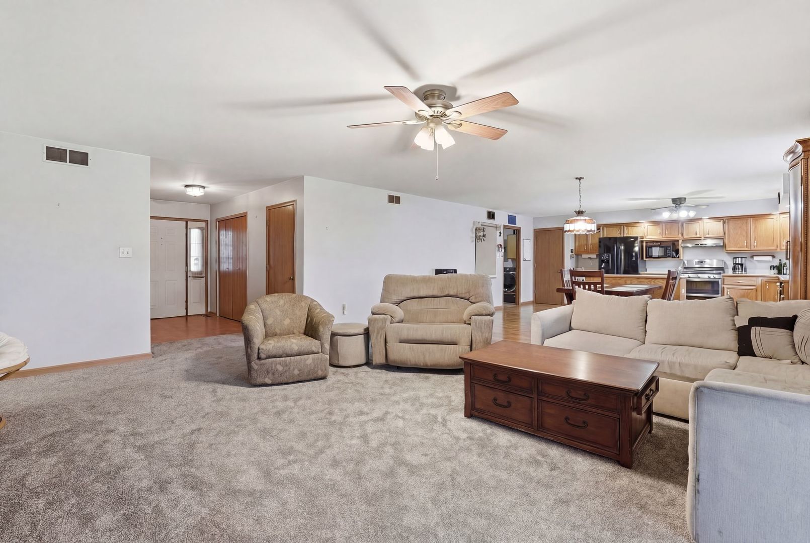 1116 Davison Street, Joliet, IL 60433